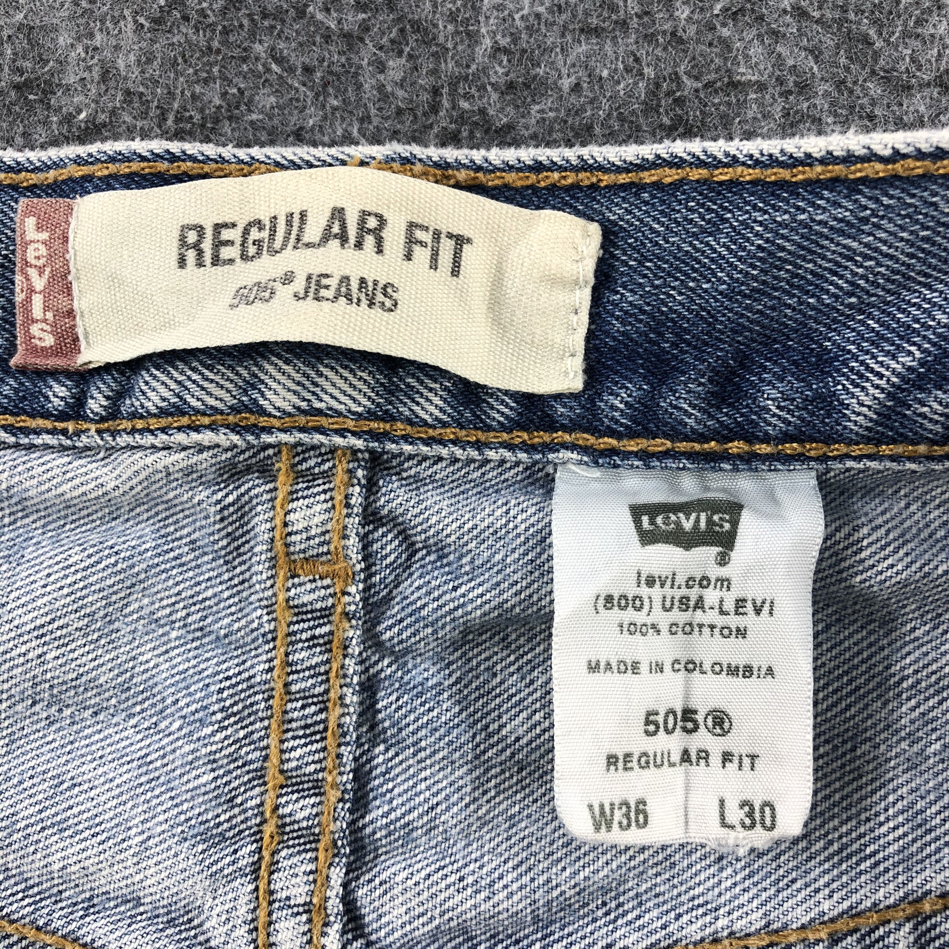 Levi's Light Wash Vintage Levis 505 Jeans Faded Blue Denim-J992 Size US 35 - 9 Thumbnail
