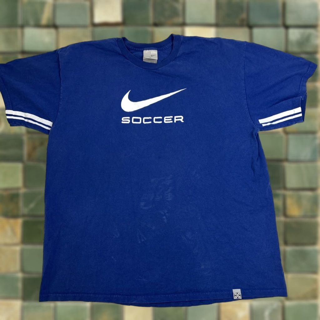 Nike VINTAGE Nike T Shirt XS? Size US XL / EU 56 / 4 - 1 Thumbnail