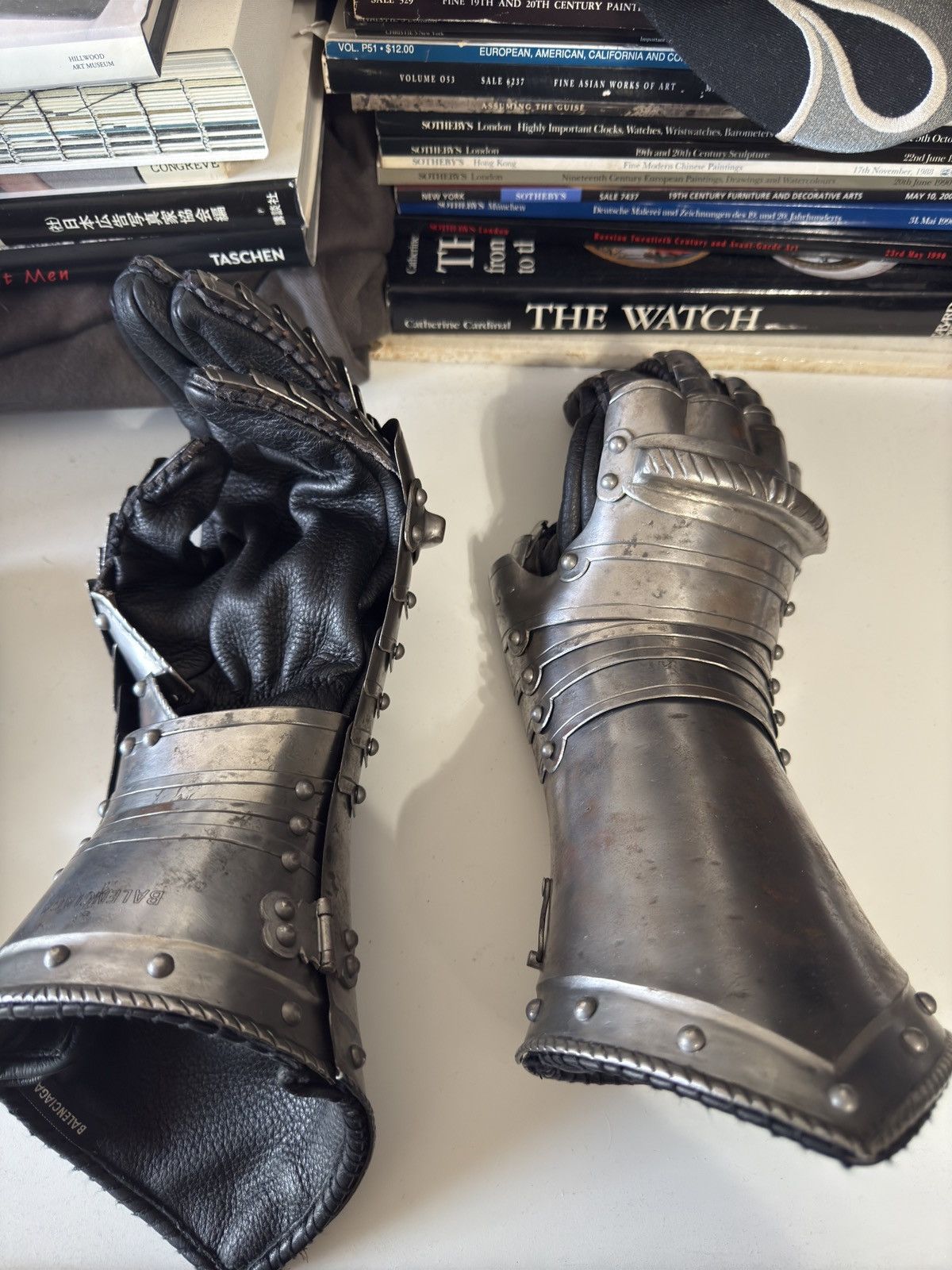 Balenciaga Balenciaga aw21 chevalier knight gloves L Size ONE SIZE - 3 Thumbnail