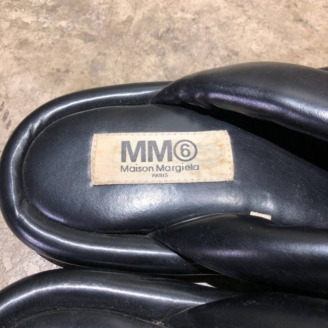 Maison Margiela Maison Margiela MM6 Black Faux Padded Leather slippers Size US 7 / EU 40 - 5 Thumbnail