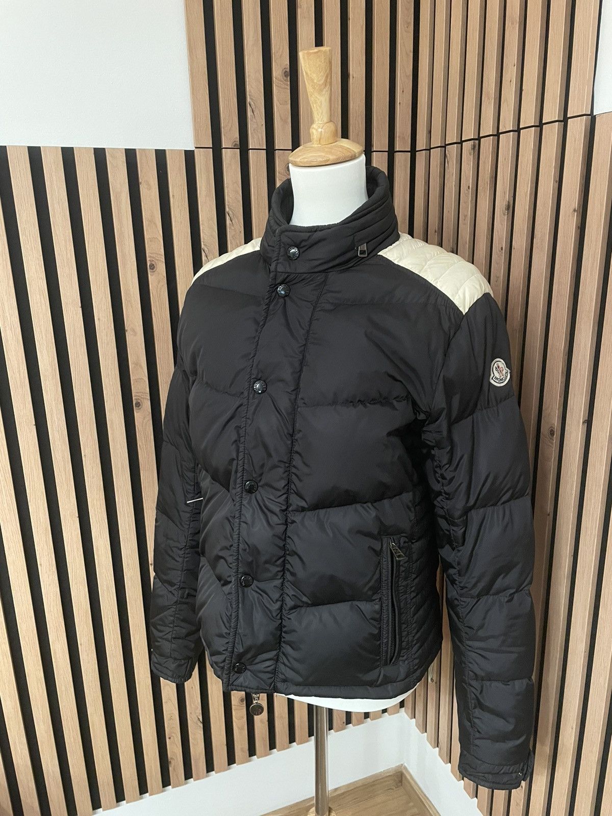 Moncler Moncler Downjacket Austin Tg 2 Men Size US M / EU 48-50 / 2 - 1 Thumbnail
