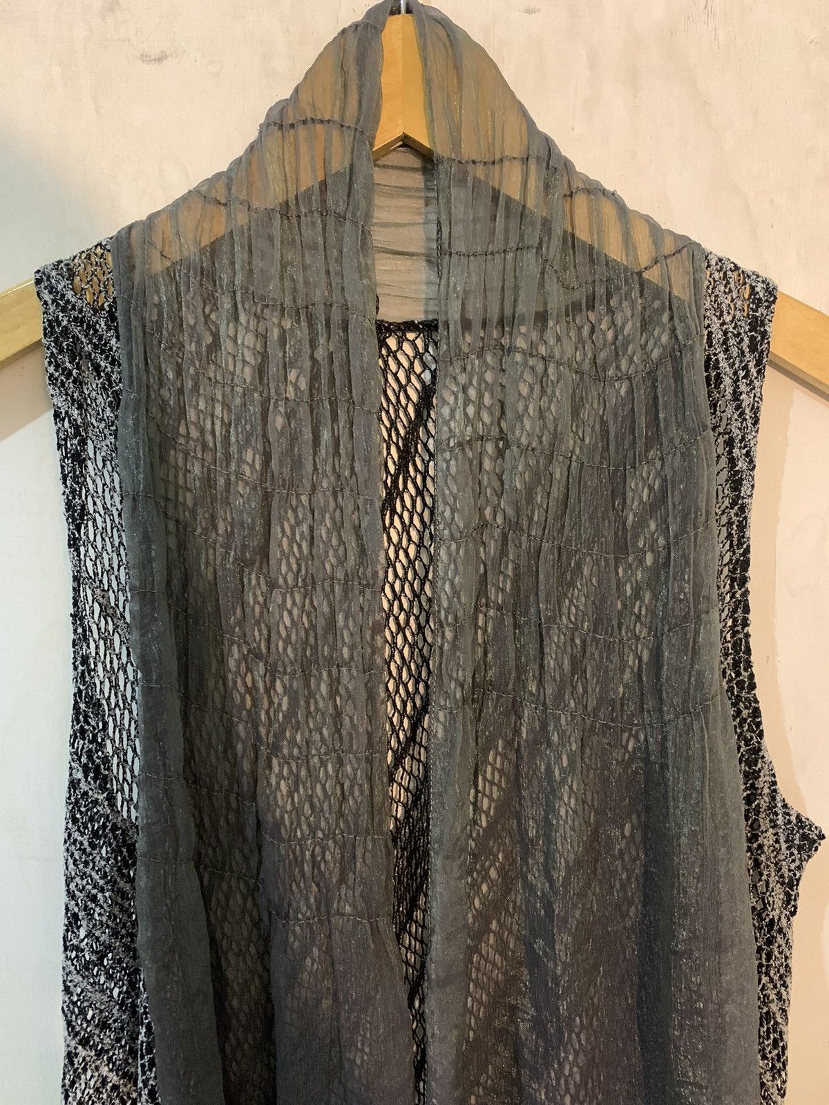 If Six Was Nine •SOLD• Vest knith G.O.A styel Size US M / EU 48-50 / 2 - 2 Thumbnail