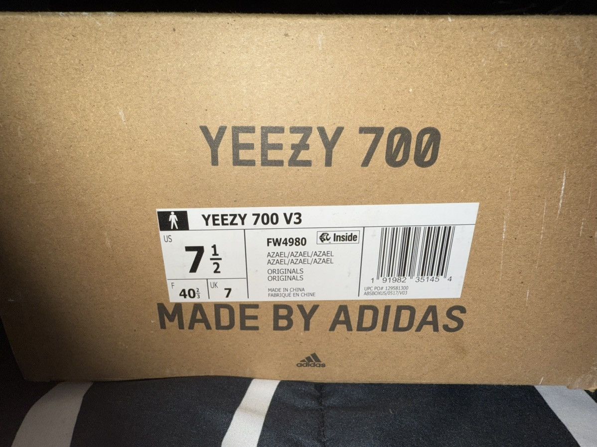 Yeezy Yeezy 700 v3 Size US 7.5 / EU 40-41 - 6 Thumbnail