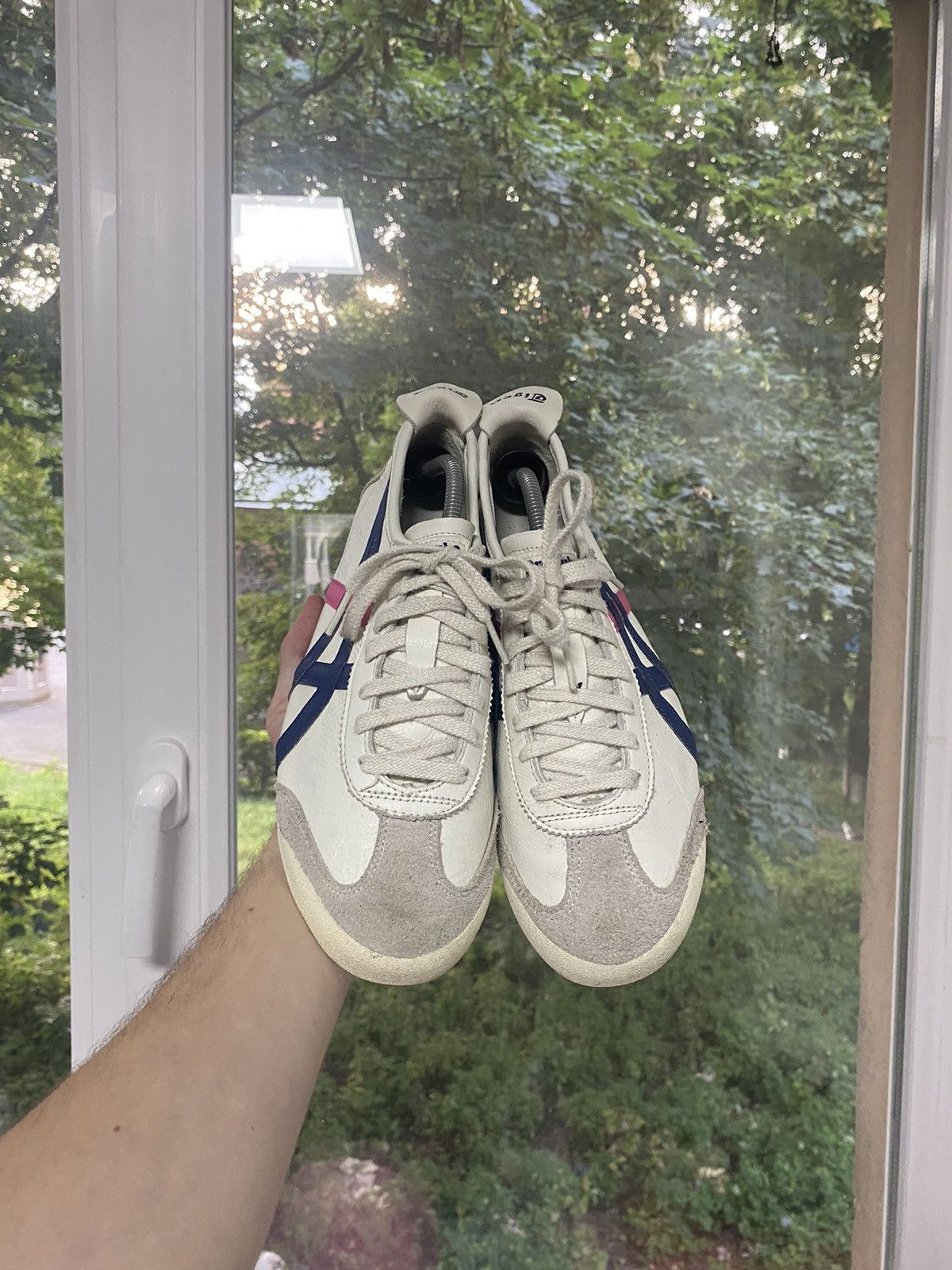 Asics Vintage Asics Tiger Onitsuka White Sneakers Size US 10 / EU 43 - 2 Thumbnail