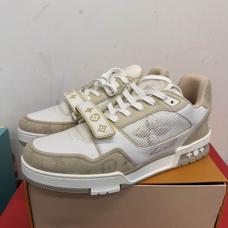 Louis Vuitton Louis Vuitton Low-top Trainer Sneakers in Khaki -2508 Size US 8 / EU 41 - 1 Thumbnail