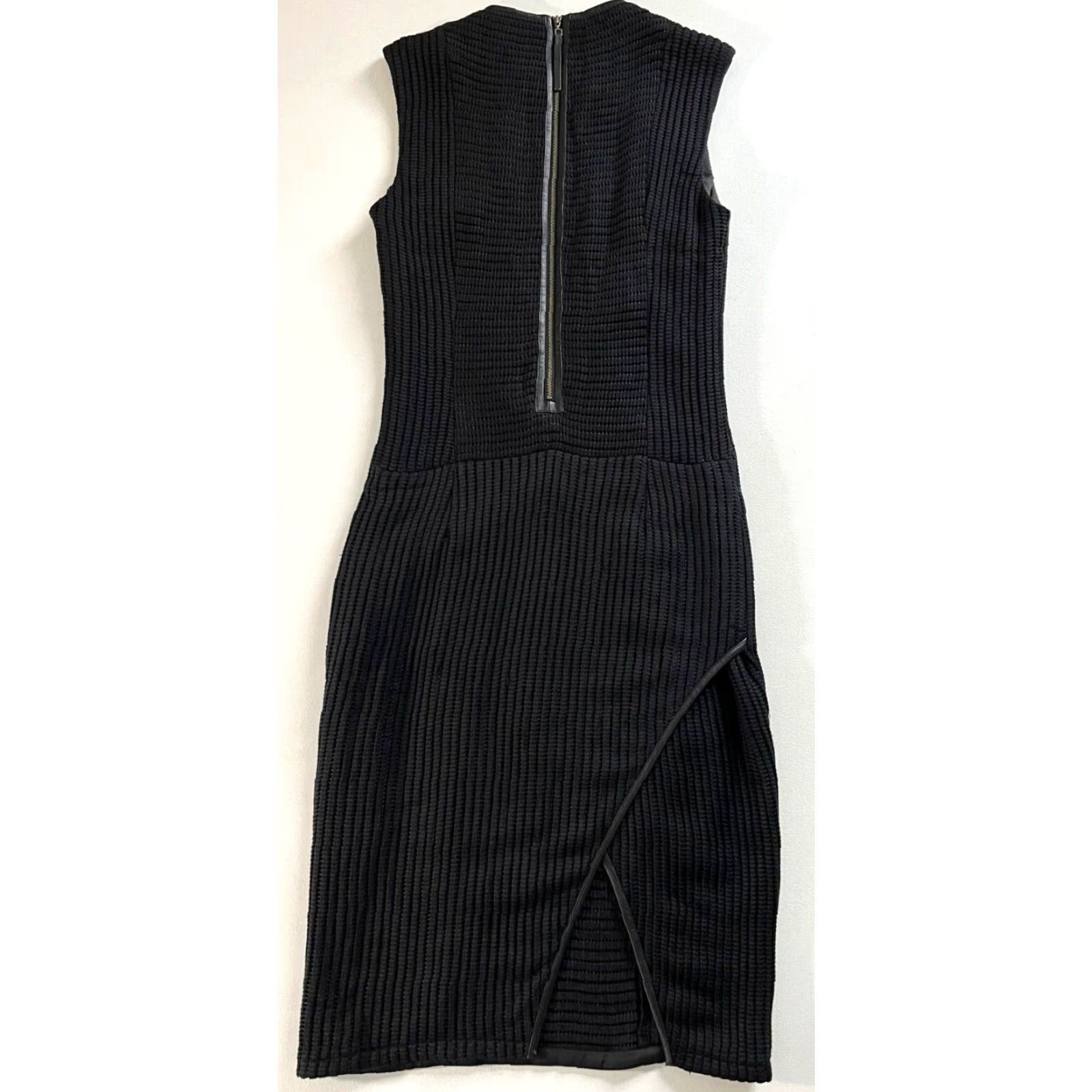 Helmut Lang VINTAGE Helmut Lang Sleeveless Midi Dress Woman/Women Black Textured Bodycon Sz 4 Round Neck Zip Lined Classic Designer 90s Size S / US 4 / IT 40 - 4 Thumbnail