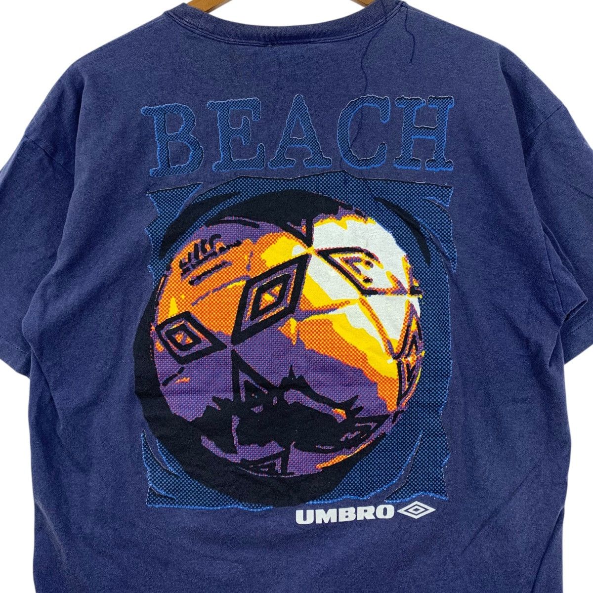 Umbro Vintage UMBRO BEACH BALL Sportswear Japan Tshirt Size US L / EU 52-54 / 3 - 2 Thumbnail