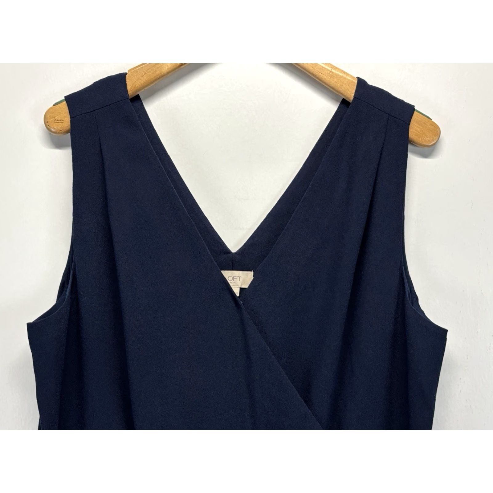 Loft LOFT Sleeveless Jumpsuit Sz X-Large Women’s Navy Wide Leg Pockets Career Comfort Size 40" / US 18 - 2 Thumbnail