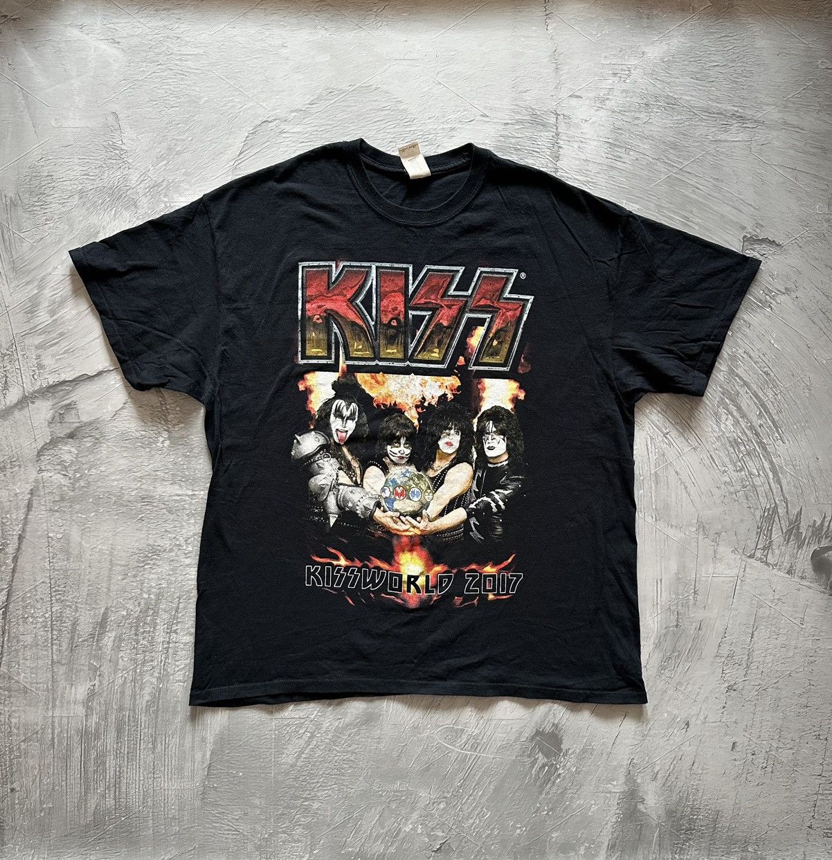 Band Tees × KISS 🔥KISSWORLD 2017 Kiss Rock Tee Size US XL / EU 56 / 4 - 2 Thumbnail