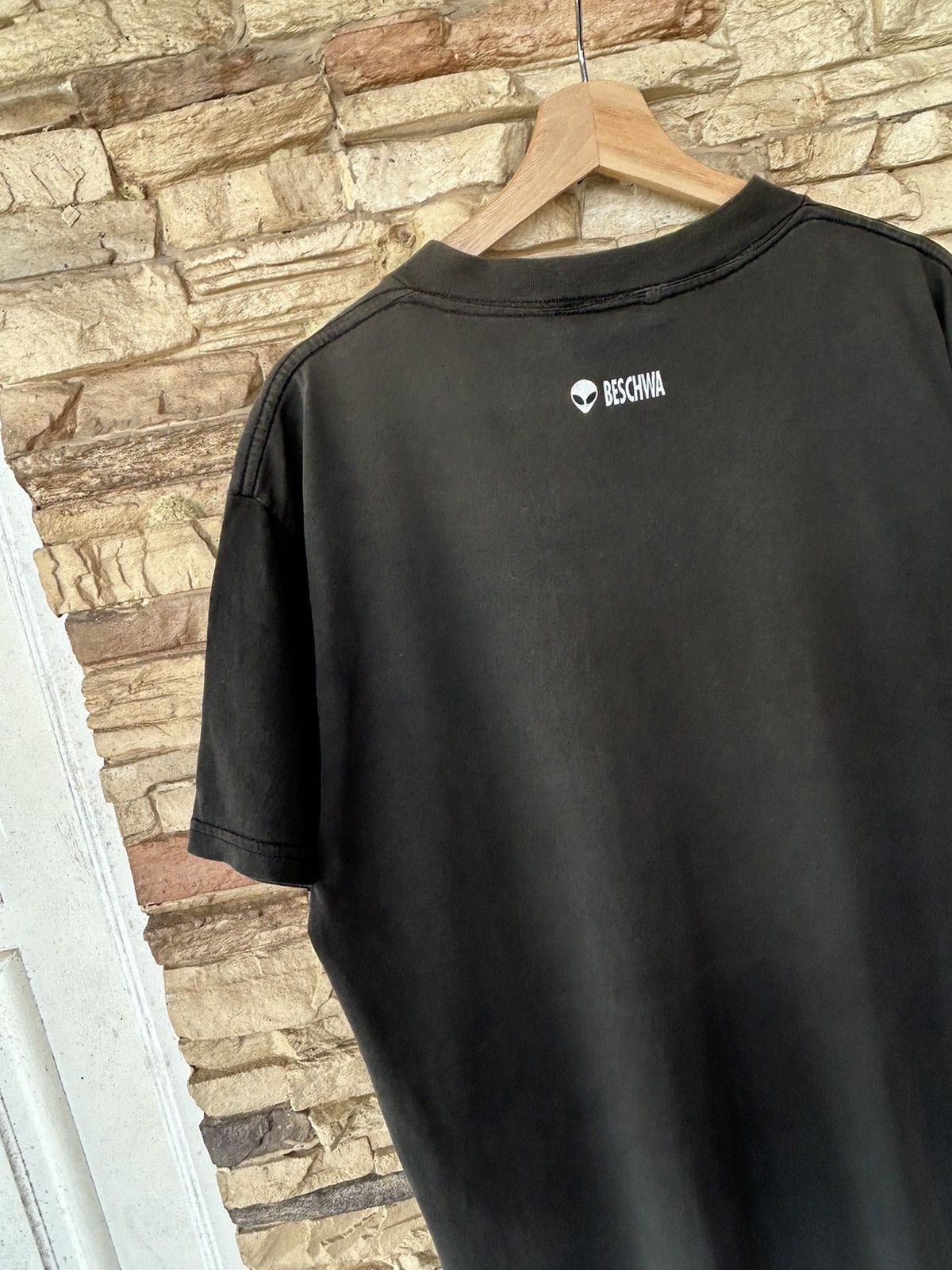 Vintage Rare Vintage Alien Defence Projects Beschwa Tees Distressed Faded Size US L / EU 52-54 / 3 - 11 Thumbnail