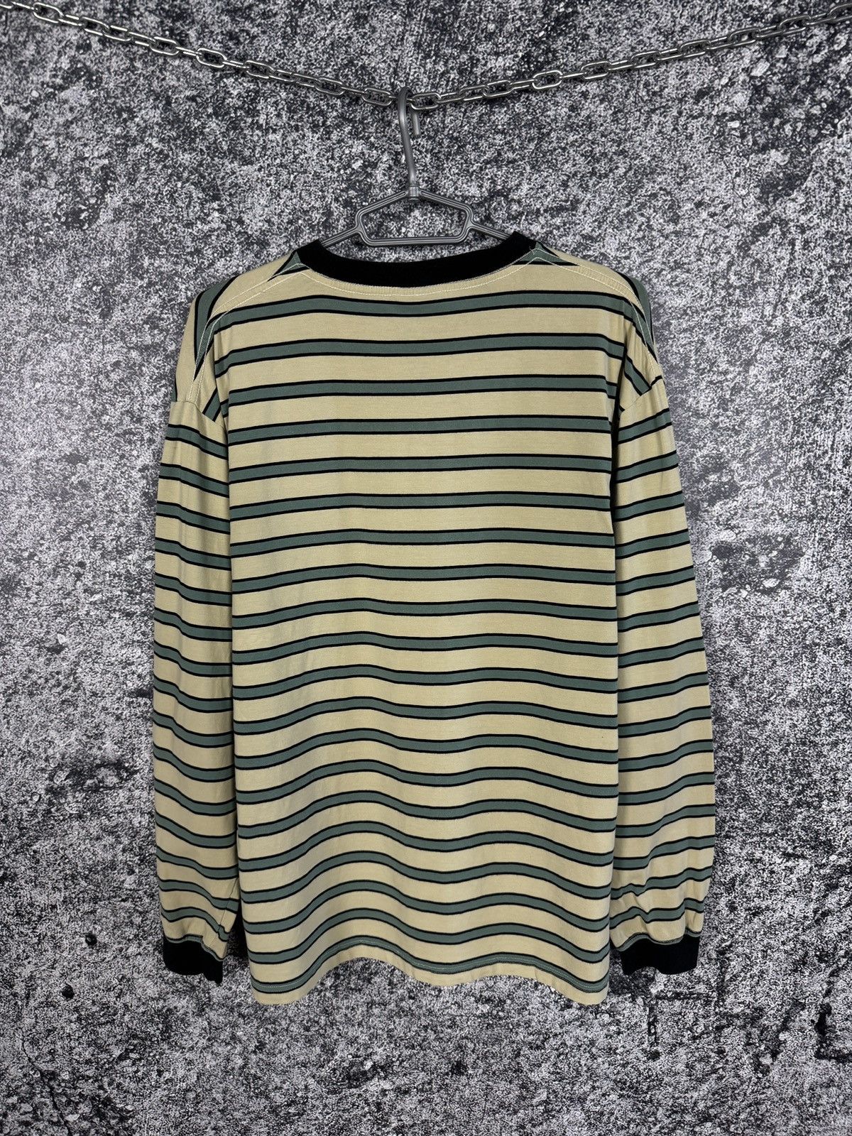 Pleasures Pleasures Striped Lightweight Sweatshirt Pullover Size L Size US L / EU 52-54 / 3 - 12 Thumbnail