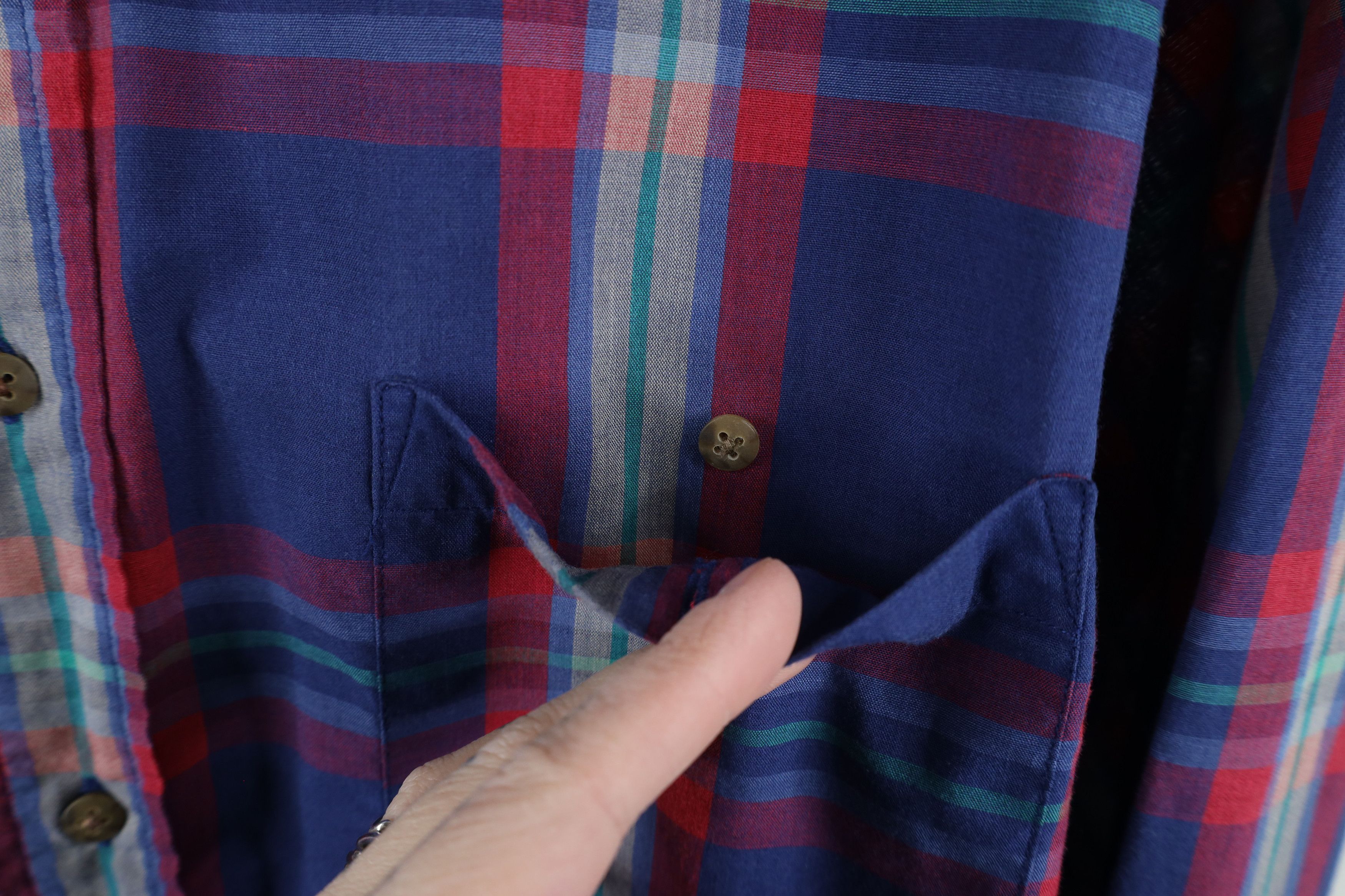 Vintage Vintage 90s Streetwear Plaid Collared Button Down Shirt Size US L / EU 52-54 / 3 - 7 Thumbnail