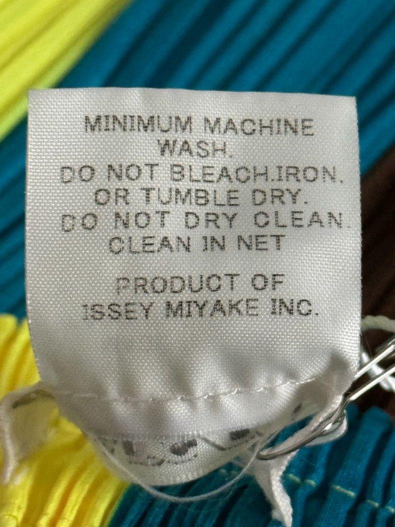 Issey Miyake issey miyake size:4 Striped skirt 2506-Nextarrow Size 42" / US 20 - 4 Thumbnail