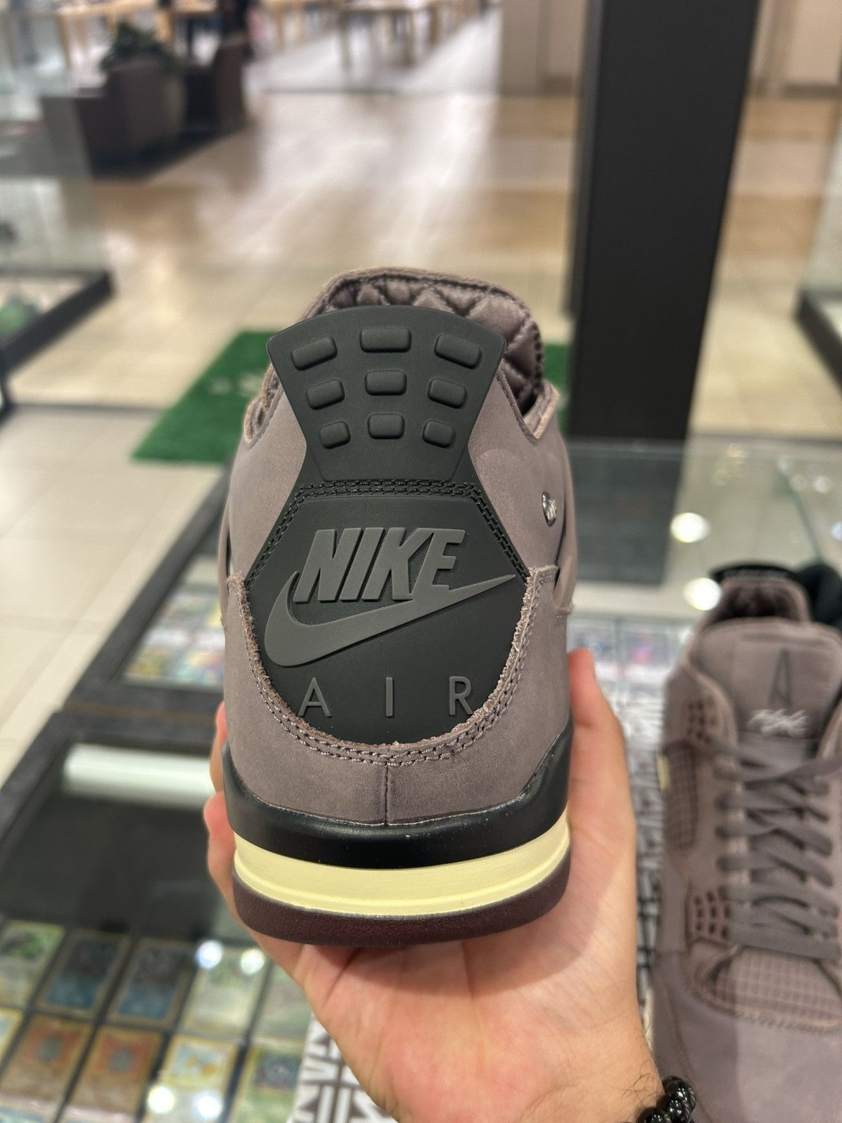 A Ma Maniere × Jordan Brand Jordan 4 a ma maniere violet ore Size US 13 / EU 46 - 8 Thumbnail