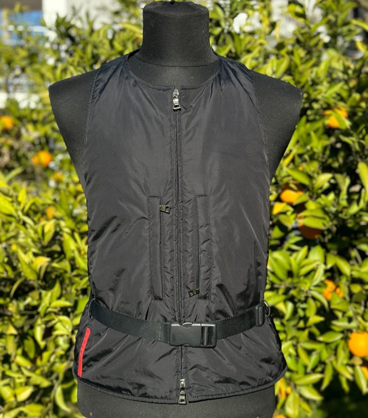 Prada Rare Prada Women Technical Belted Vest Gilet Size 42 IT Size M / US 6-8 / IT 42-44 - 19 Thumbnail