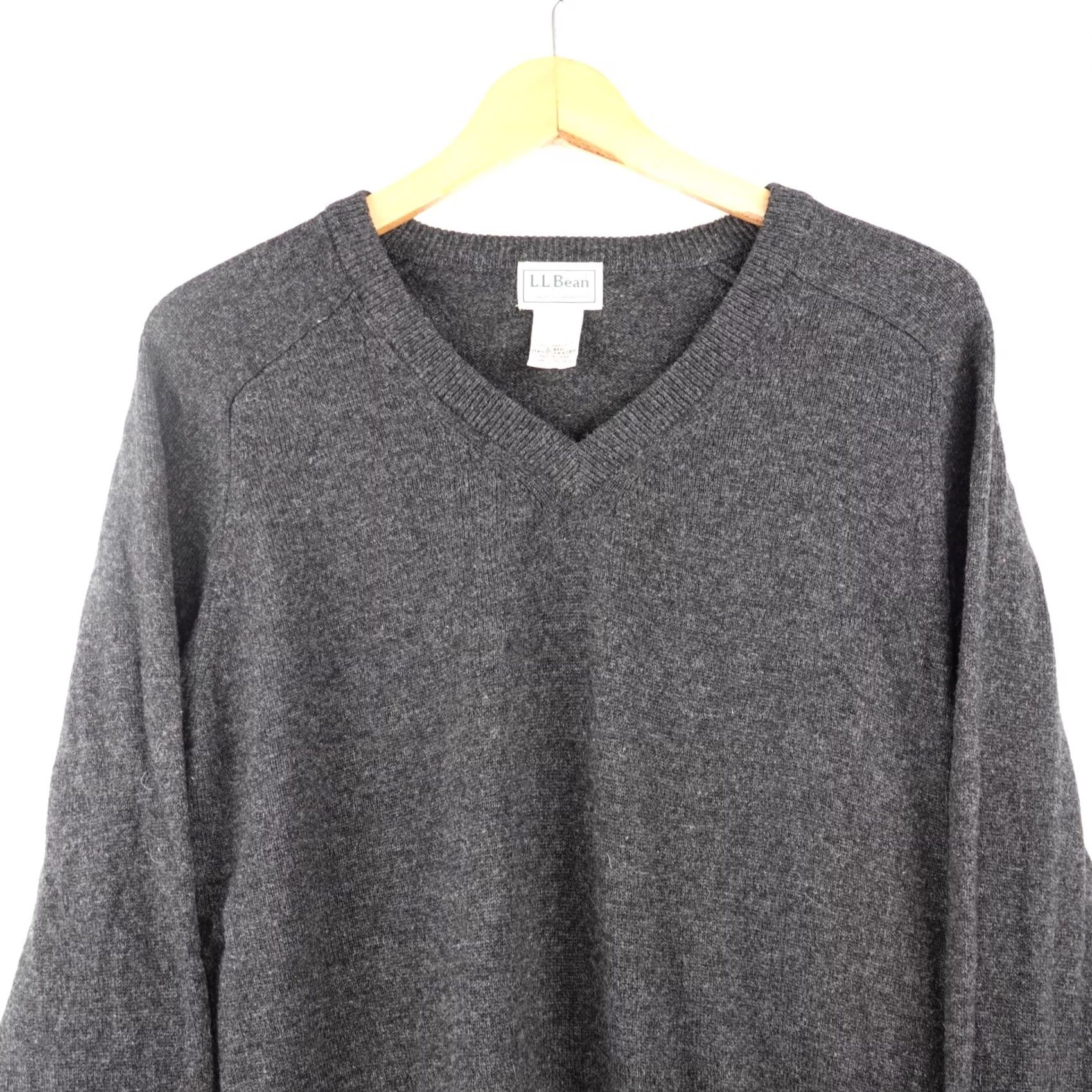 Vintage VINTAGE Woolrich Pullover Sweater Dark Gray L Wool V-Neck Long Sleeve Men’s 90s Classic Dad Preppy Lightweight Knit Regular Fit Size L Size US L / EU 52-54 / 3 - 3 Thumbnail