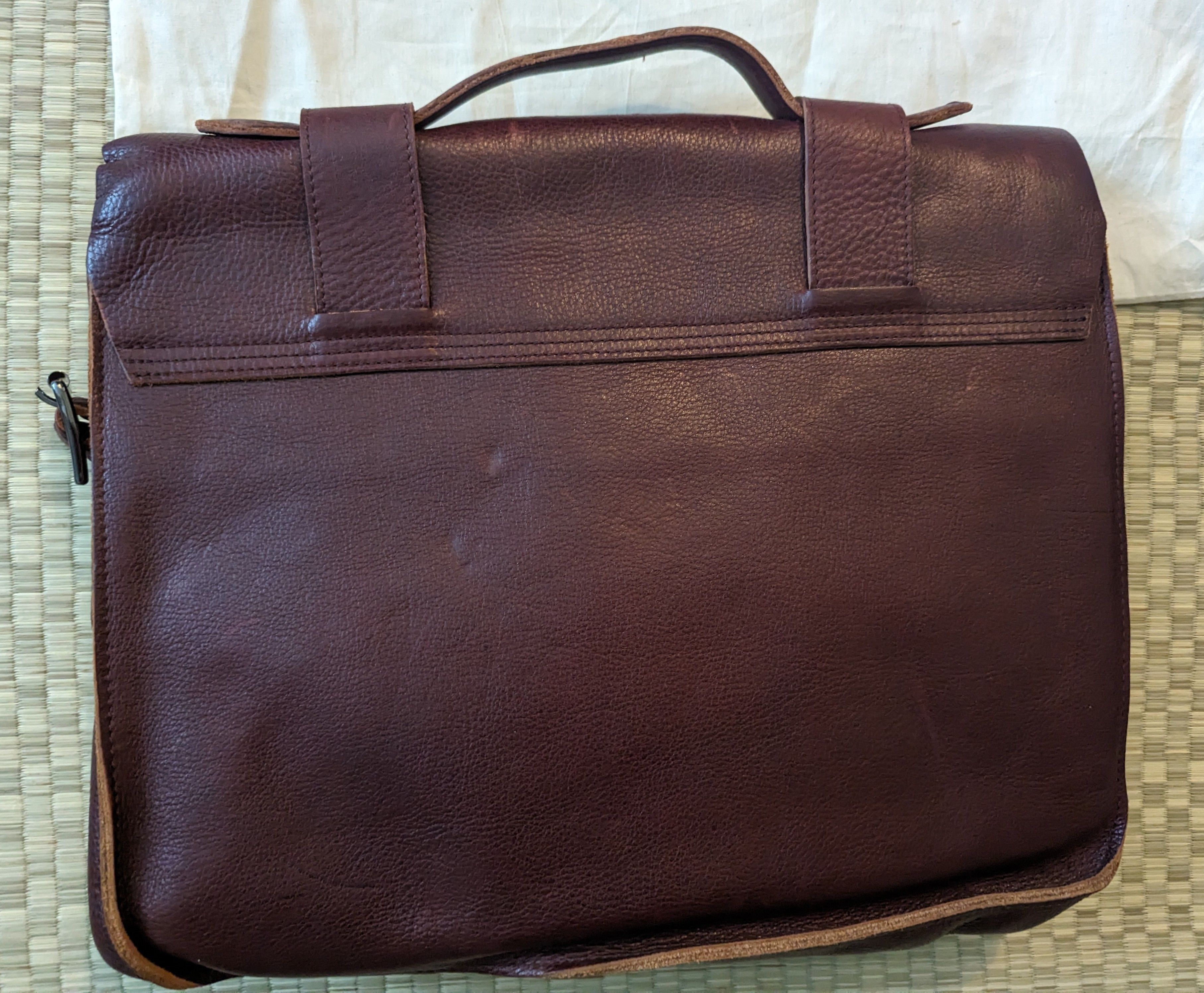 Dr. Martens NWT RARE Dr. Martens 15" 100% Leather Satchel Bag Size ONE SIZE - 3 Thumbnail