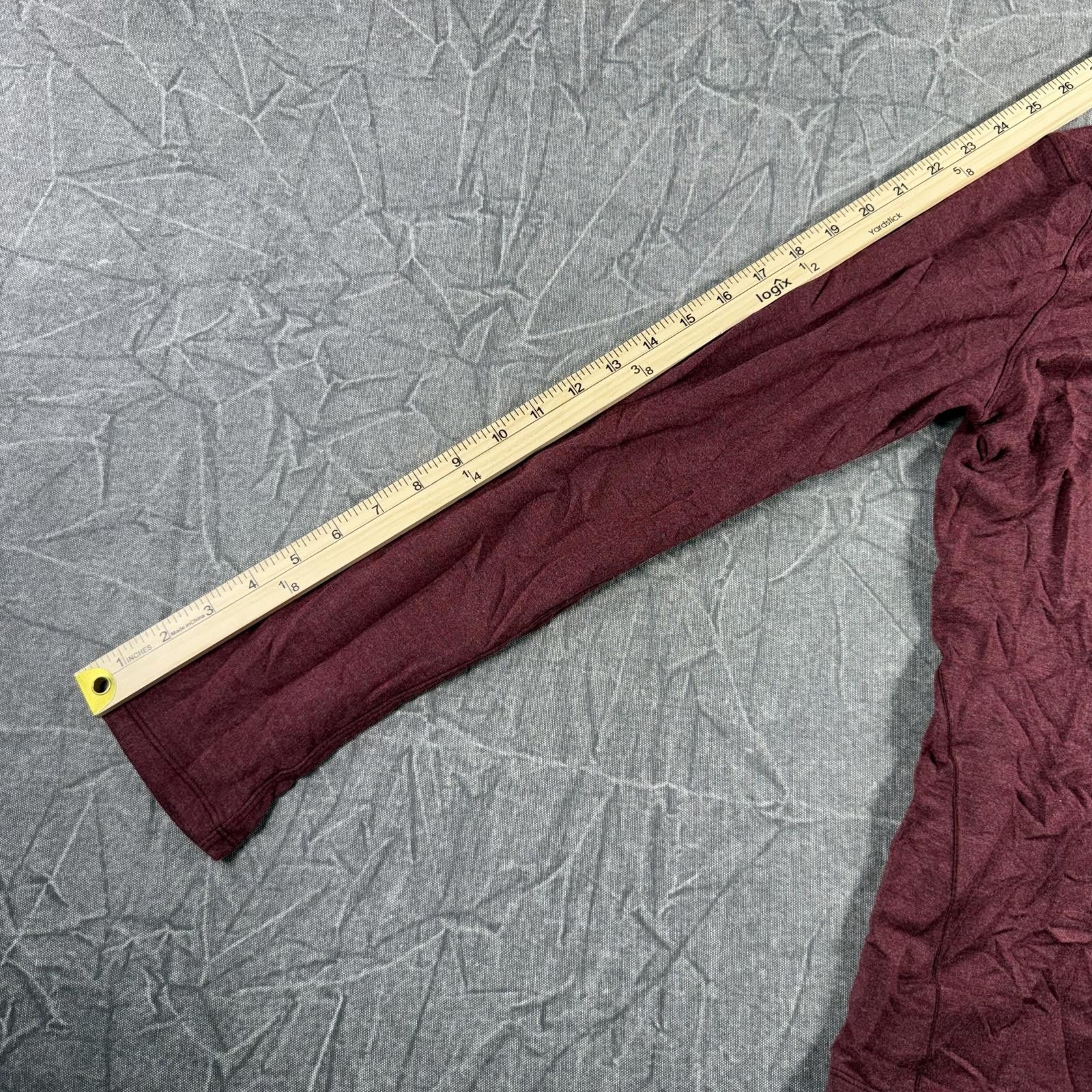 Lululemon Lululemon Shirt Women's 8 Burgundy Long Sleeve Active Size M / US 6-8 / IT 42-44 - 6 Thumbnail