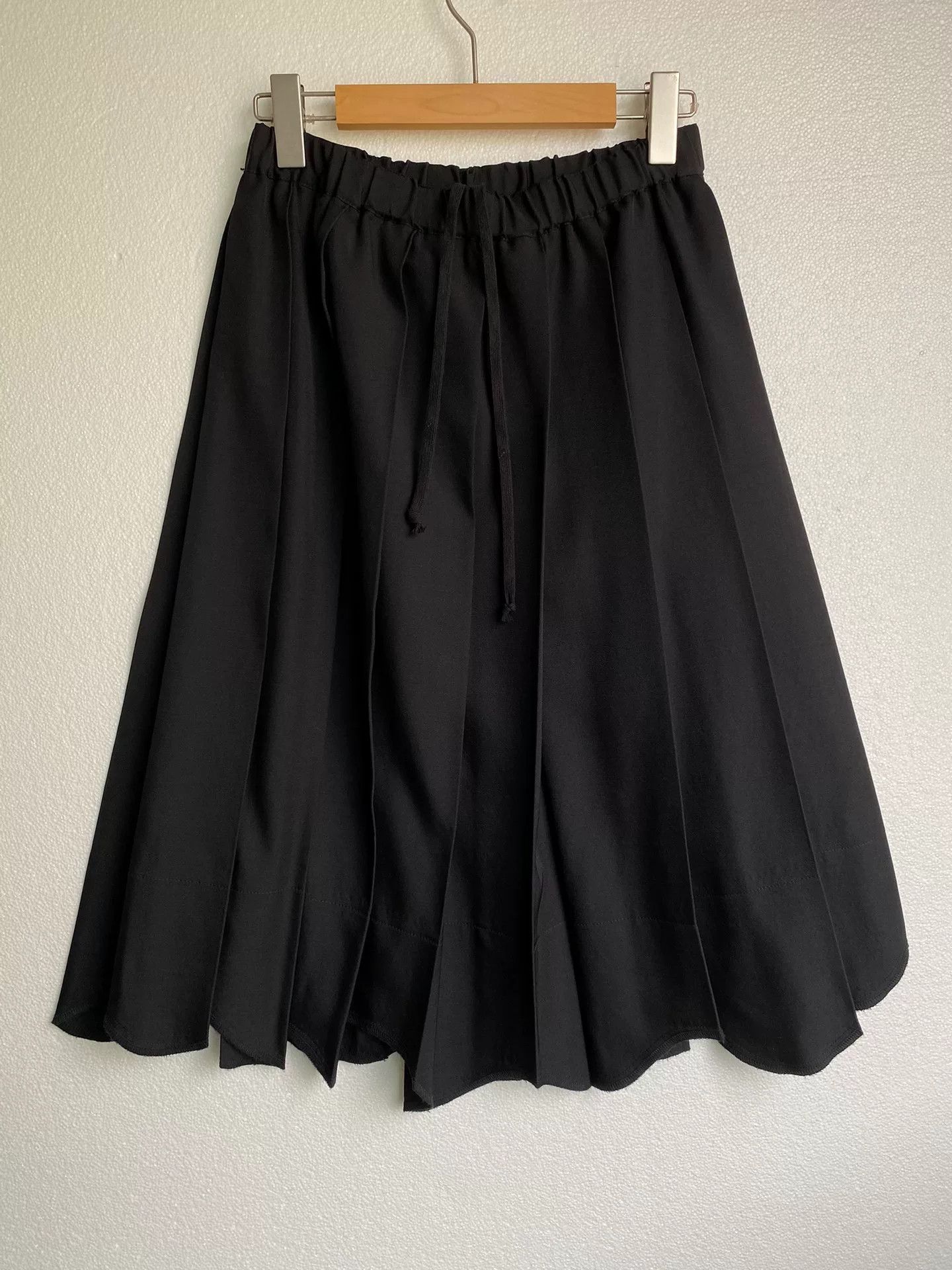 Comme des Garcons COMME des GARCONS Vintage Pleated Skirt Size US 34 / EU 50 - 1 Thumbnail