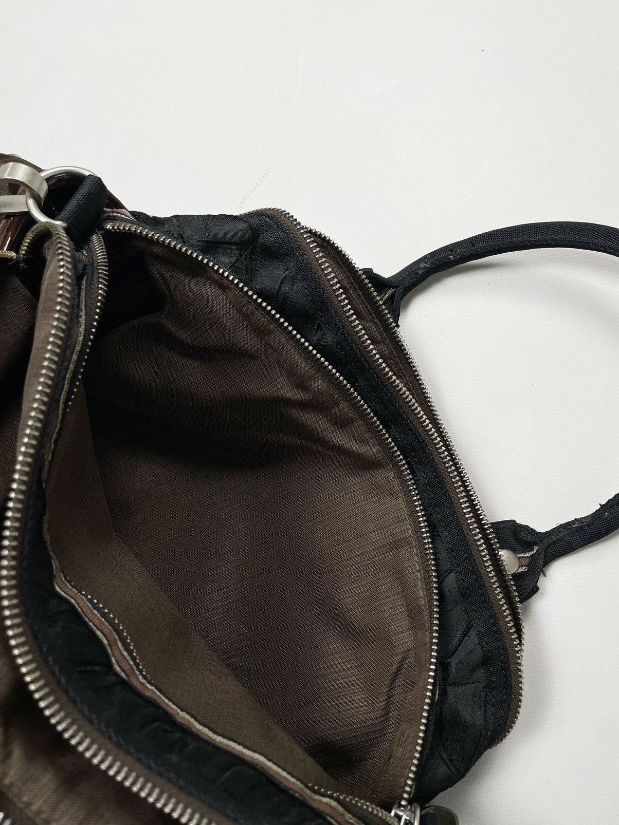 Japanese Brand George Gina & Lucy In & Out Vintage Black Carabiner Bag GGL Size ONE SIZE - 13 Thumbnail