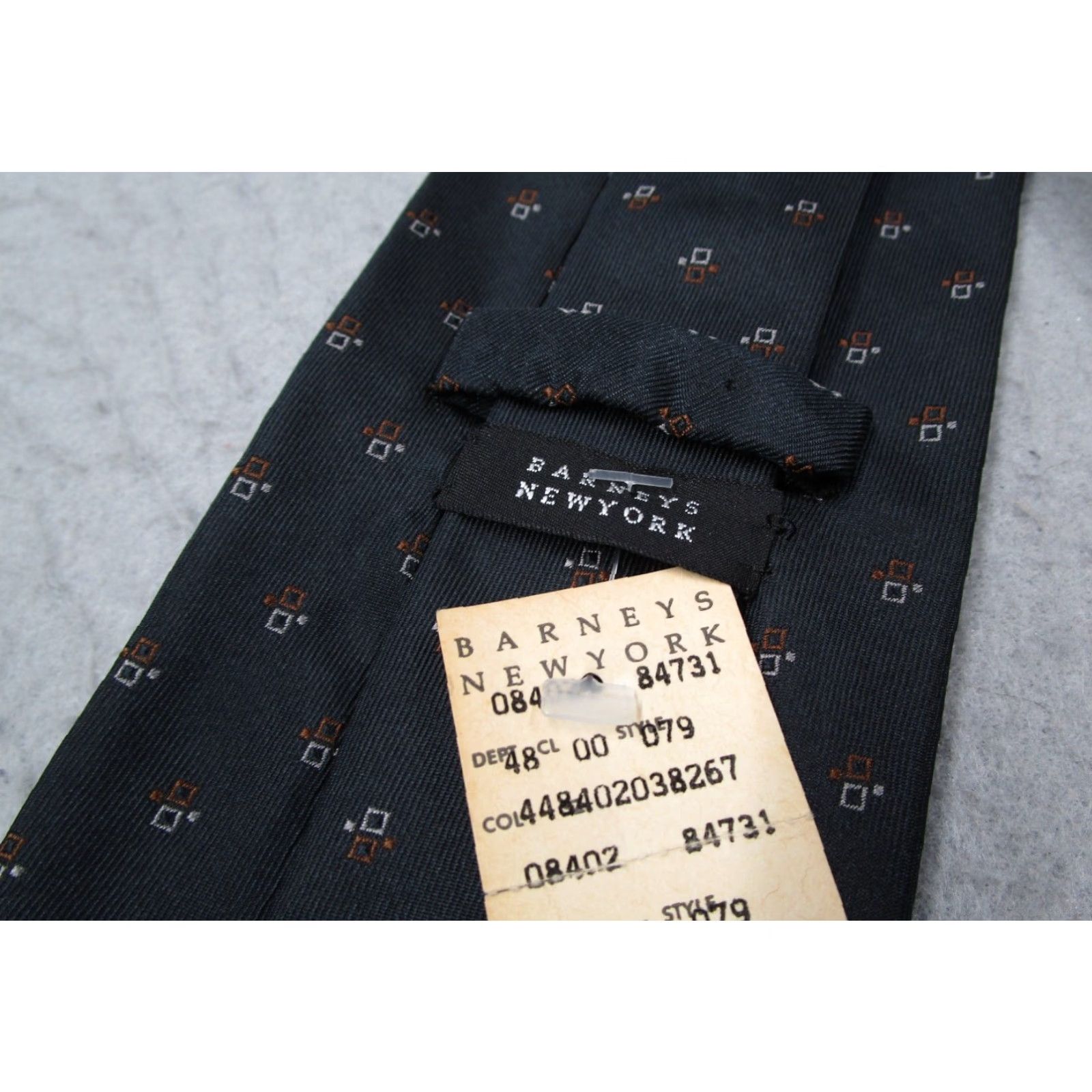 Vintage Barneys New York Neck Tie Mens One Size Blue Silk Abstract Geometric Made in Italy Size ONE SIZE - 4 Thumbnail