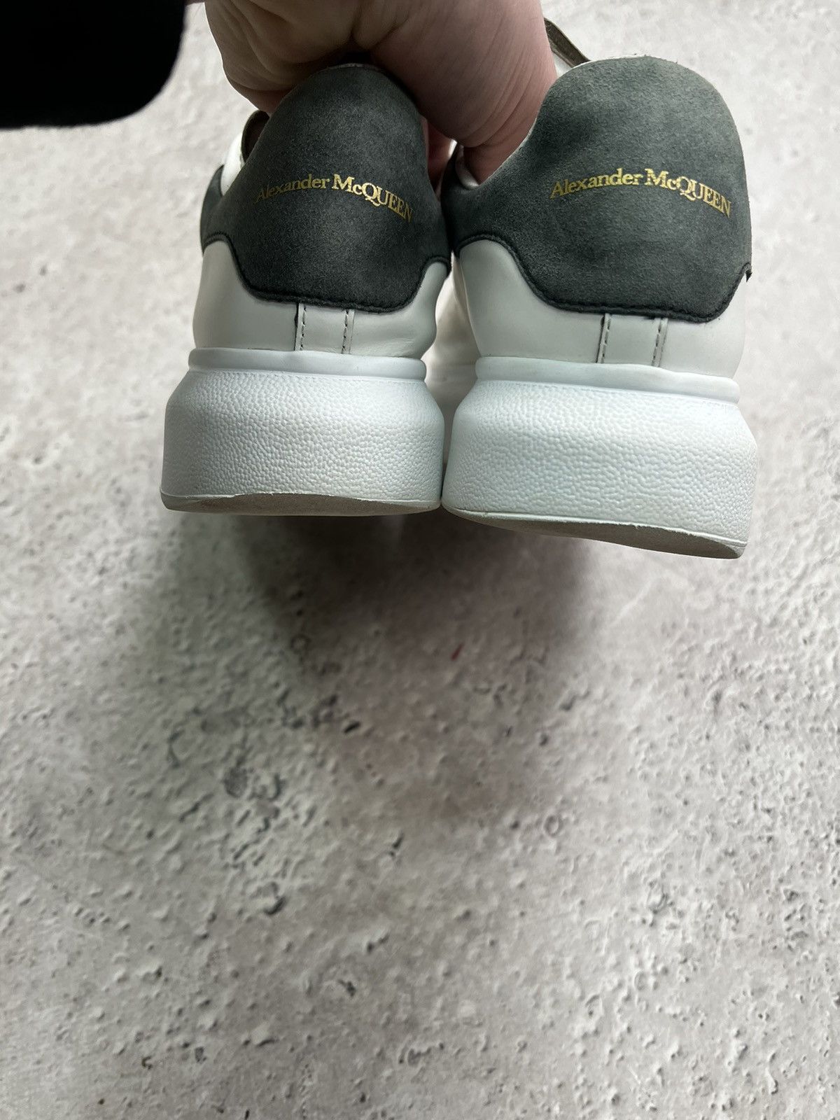 Alexander McQueen Alexander McQueen Oversized Larry Sneaker White Size US 6 / IT 36 - 8 Thumbnail