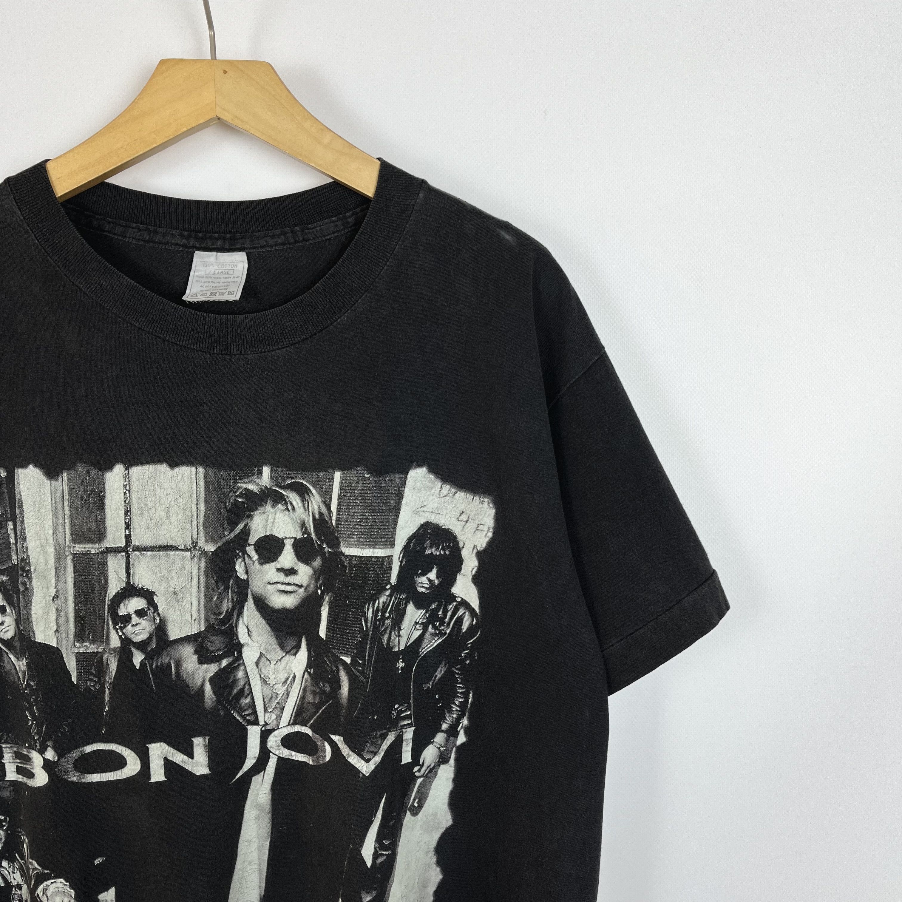 Band Tees Vintage Bon Jovi Keep The Faith Band T Shirt 1992 Size US XL / EU 56 / 4 - 2 Thumbnail