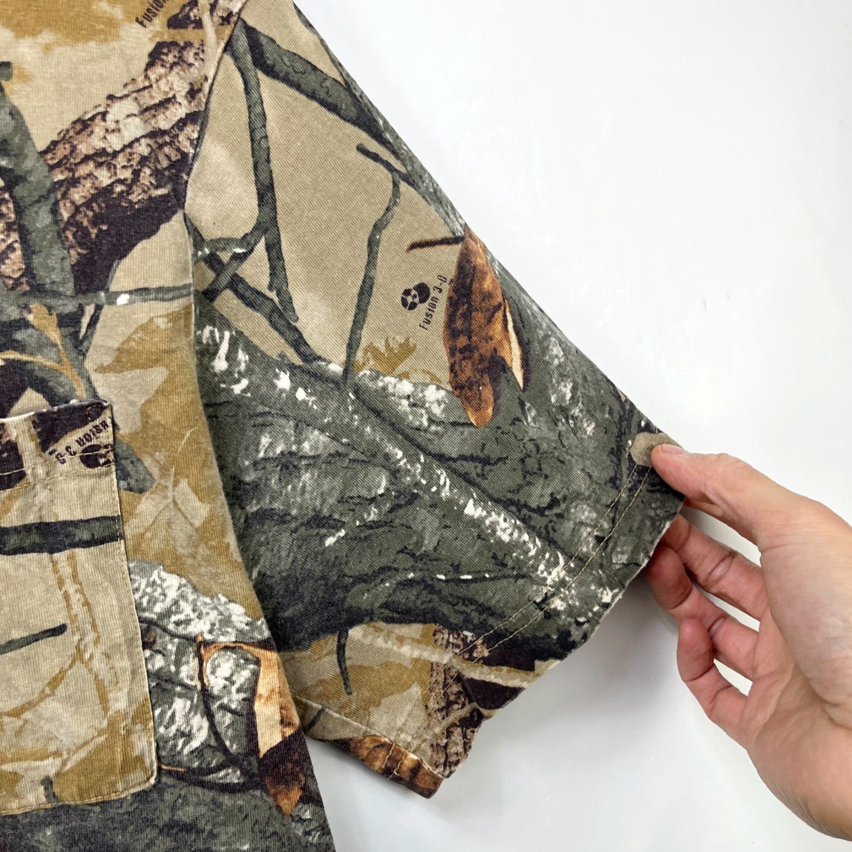 Realtree VINTAGE Real Tree Camo T-Shirt Large Men L Green Tshirt Size US L / EU 52-54 / 3 - 4 Thumbnail