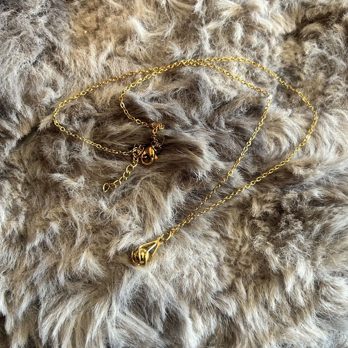 Vintage Vintage gold caged bead pendant on chain necklace Size ONE SIZE - 7 Thumbnail