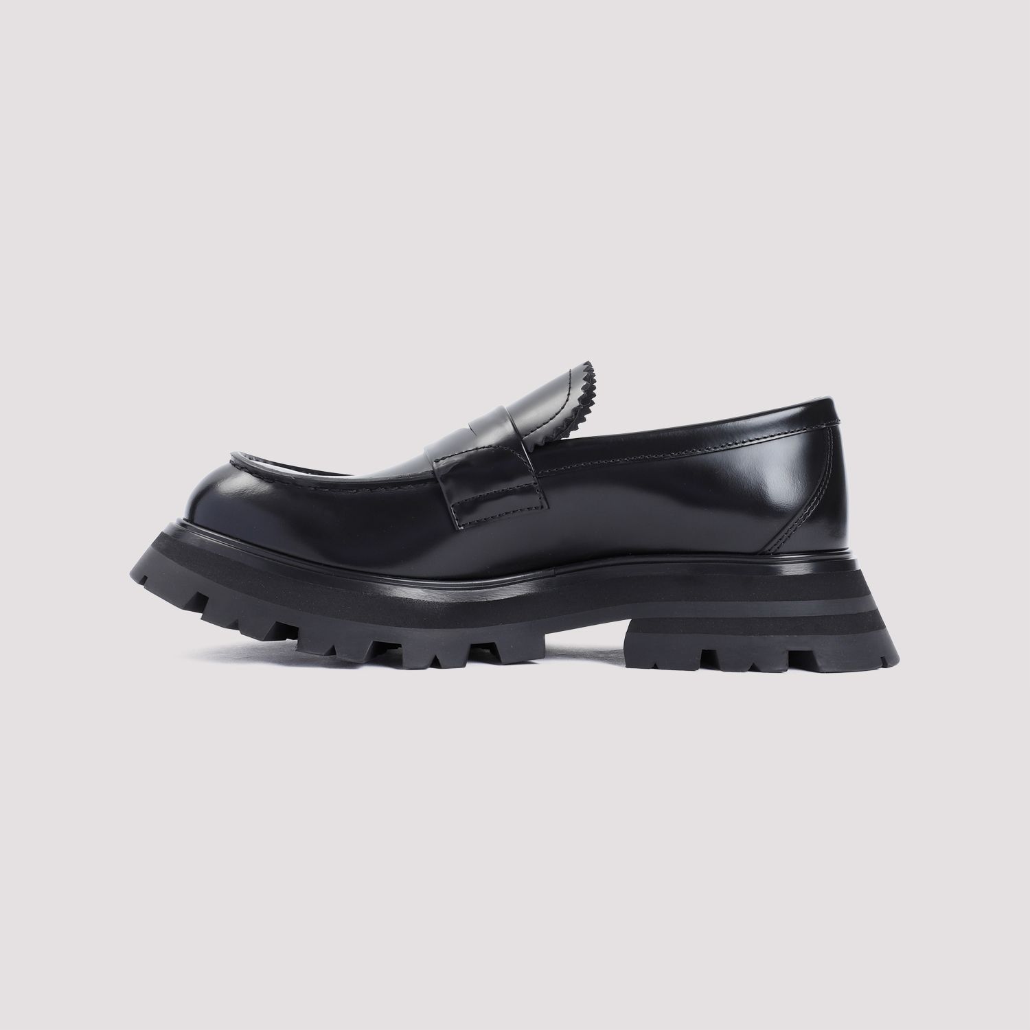 Alexander McQueen o1s22i1n0125 Leather Wander Loafers in Black Size US 6 / IT 36 - 2 Thumbnail
