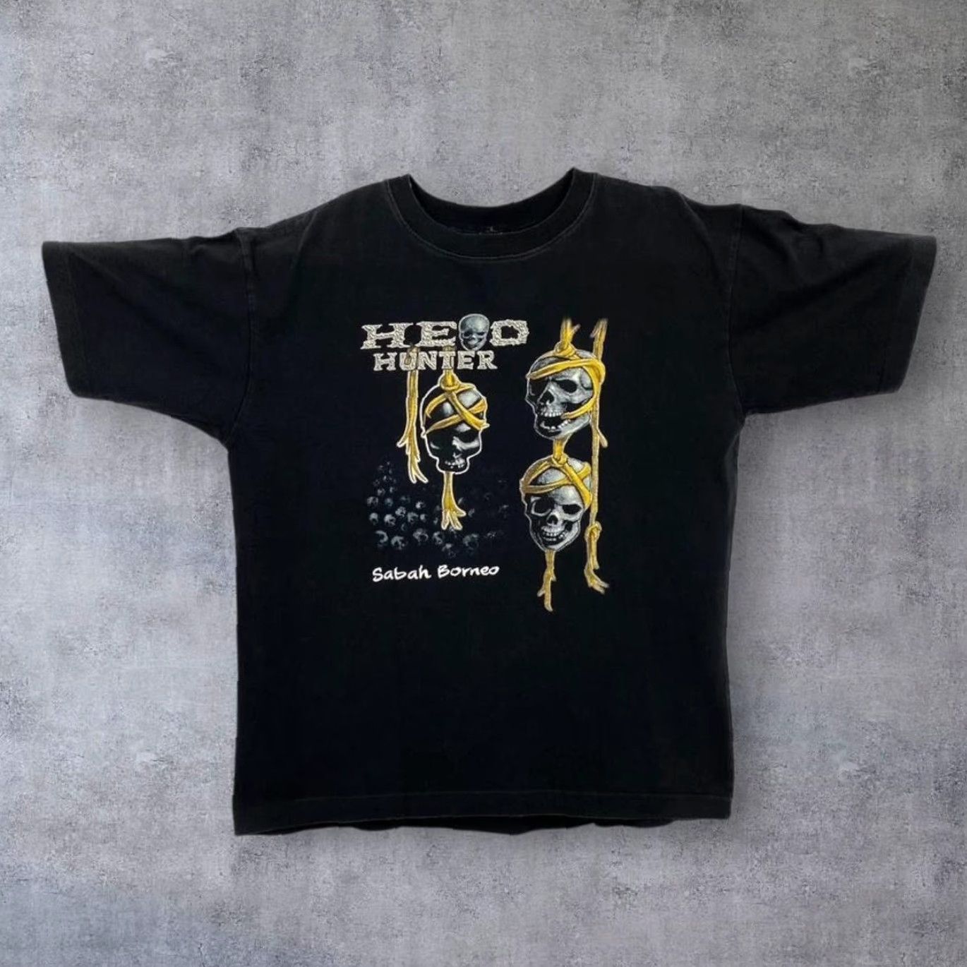 Vintage VINTAGE Head Hunter “Sabah Borneo” Souvenir Gothic Skull Graphic T-Shirt Men M Black Size M Pit to Pit 20” Length 26” Shoulder to Cuff 8.5” Size US M / EU 48-50 / 2 - 2 Thumbnail