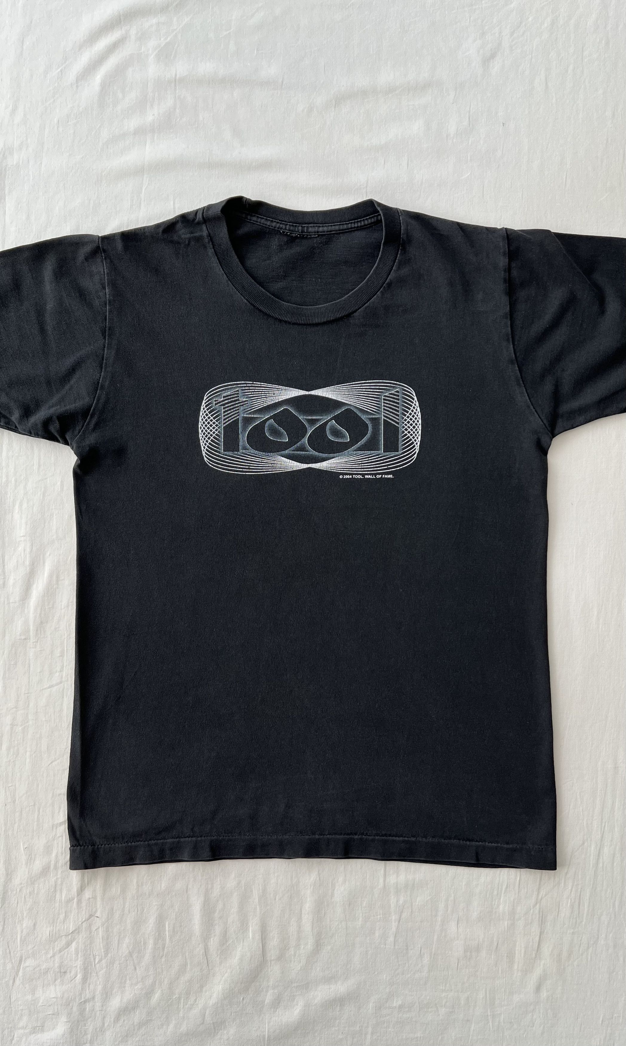Band Tees Vintage 2004 Tool Rock Band Hypnosis Flame Black T-shirt Size US S / EU 44-46 / 1 - 4 Thumbnail