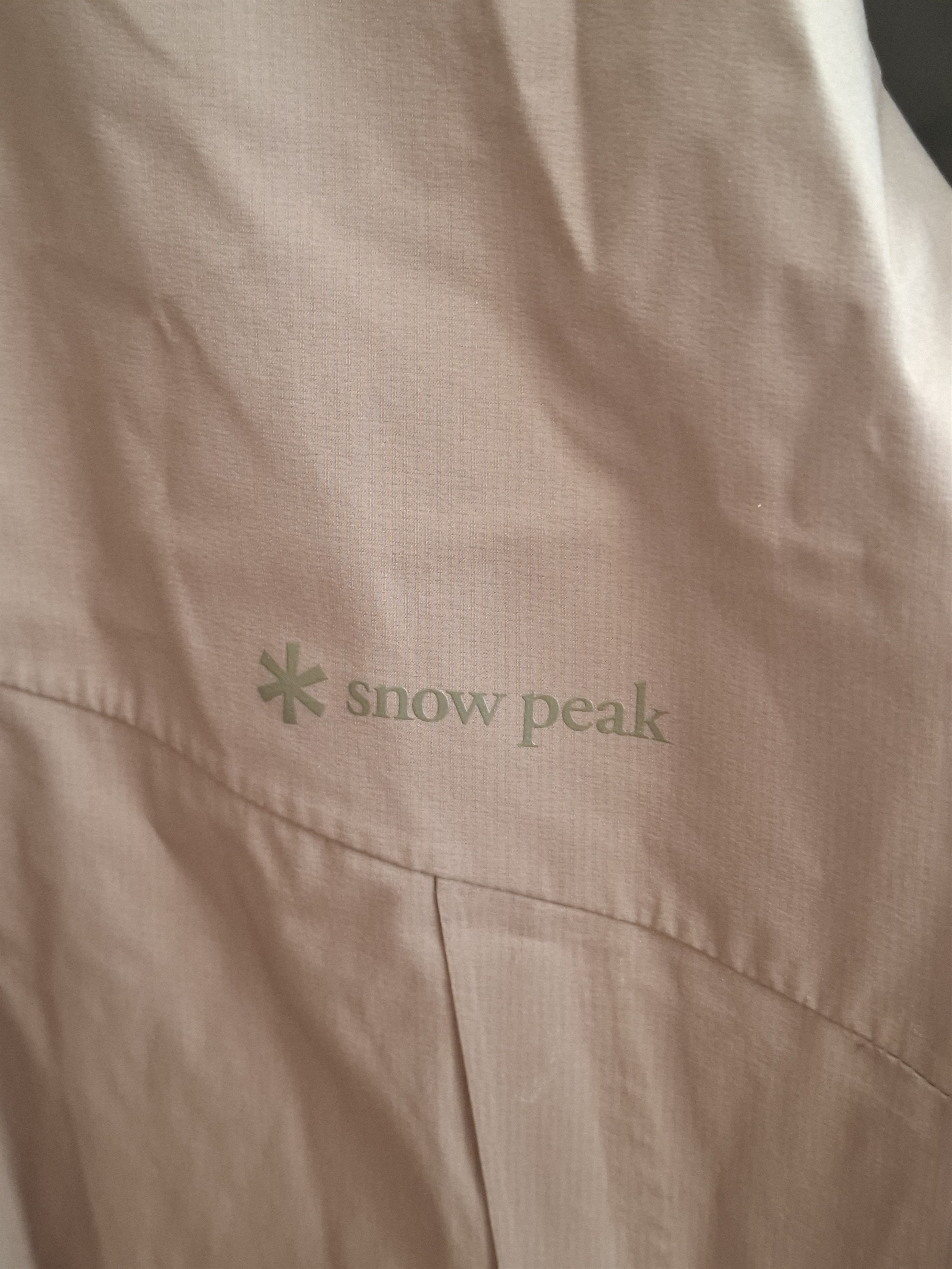 Snow Peak Snow Peak rainjacket. Size US L / EU 52-54 / 3 - 4 Thumbnail