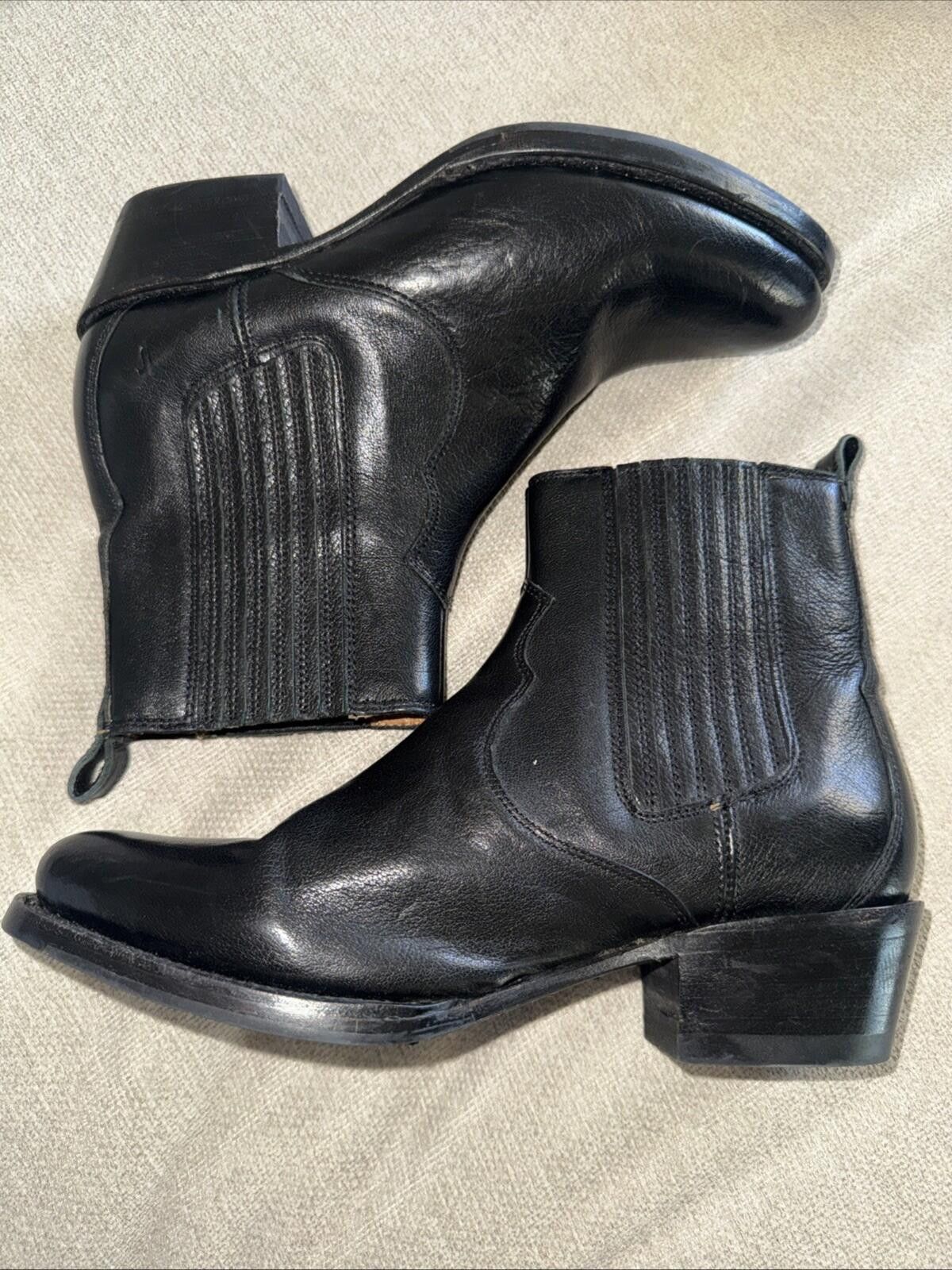 Frye Frye Women's Sacha Chelsea Boot Size 5 1/2 B EUC Size US 5.5 / IT 35.5 - 2 Thumbnail