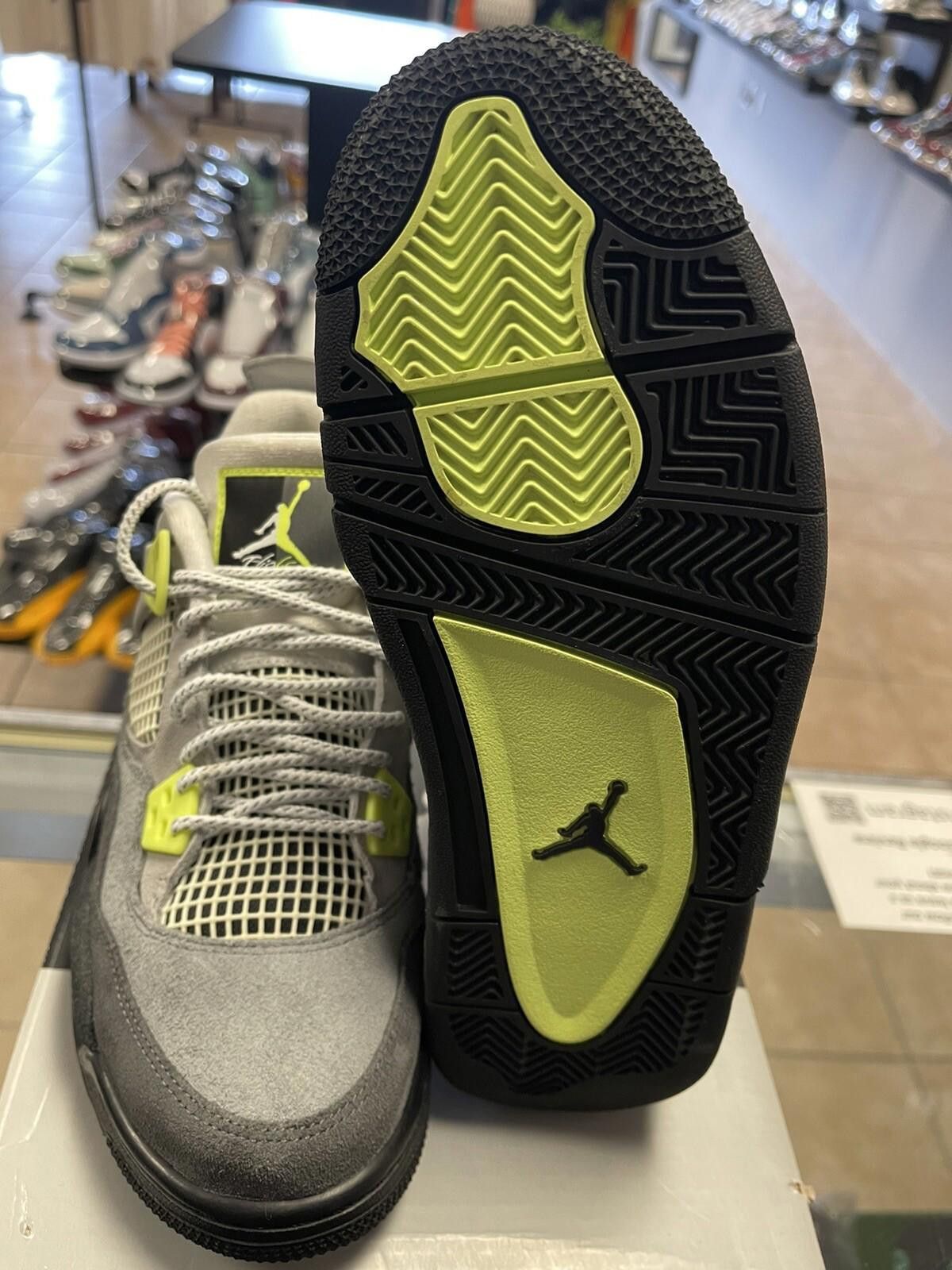 Jordan Brand Jordan 4 Retro SE 95 Neon 2020 Size 7y/8.5w Volt CT5343-007 Size US 7 / EU 40 - 7 Thumbnail