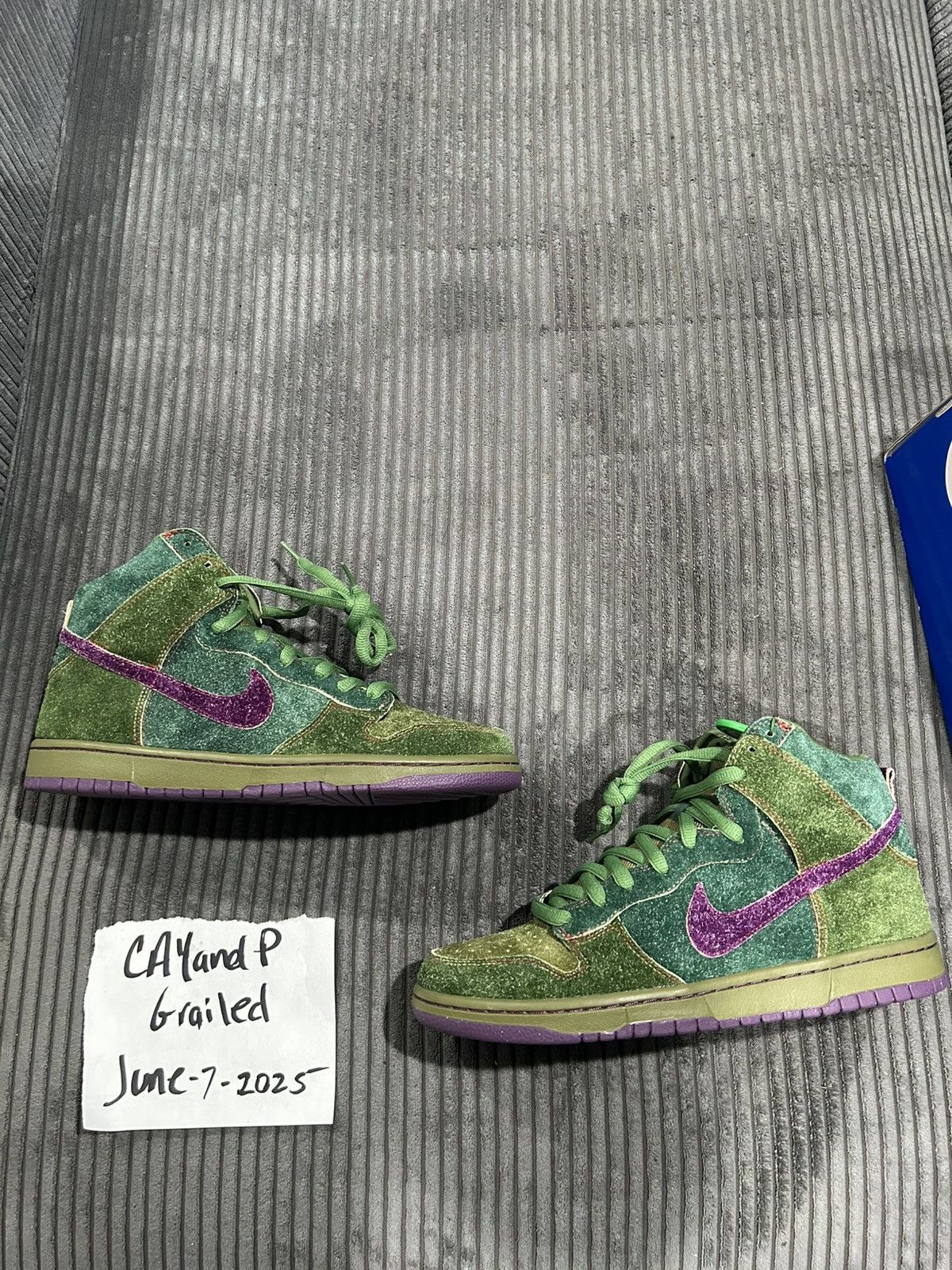 Vintage NIKE SB SKUNKS Size US 11 / EU 44 - 7 Thumbnail