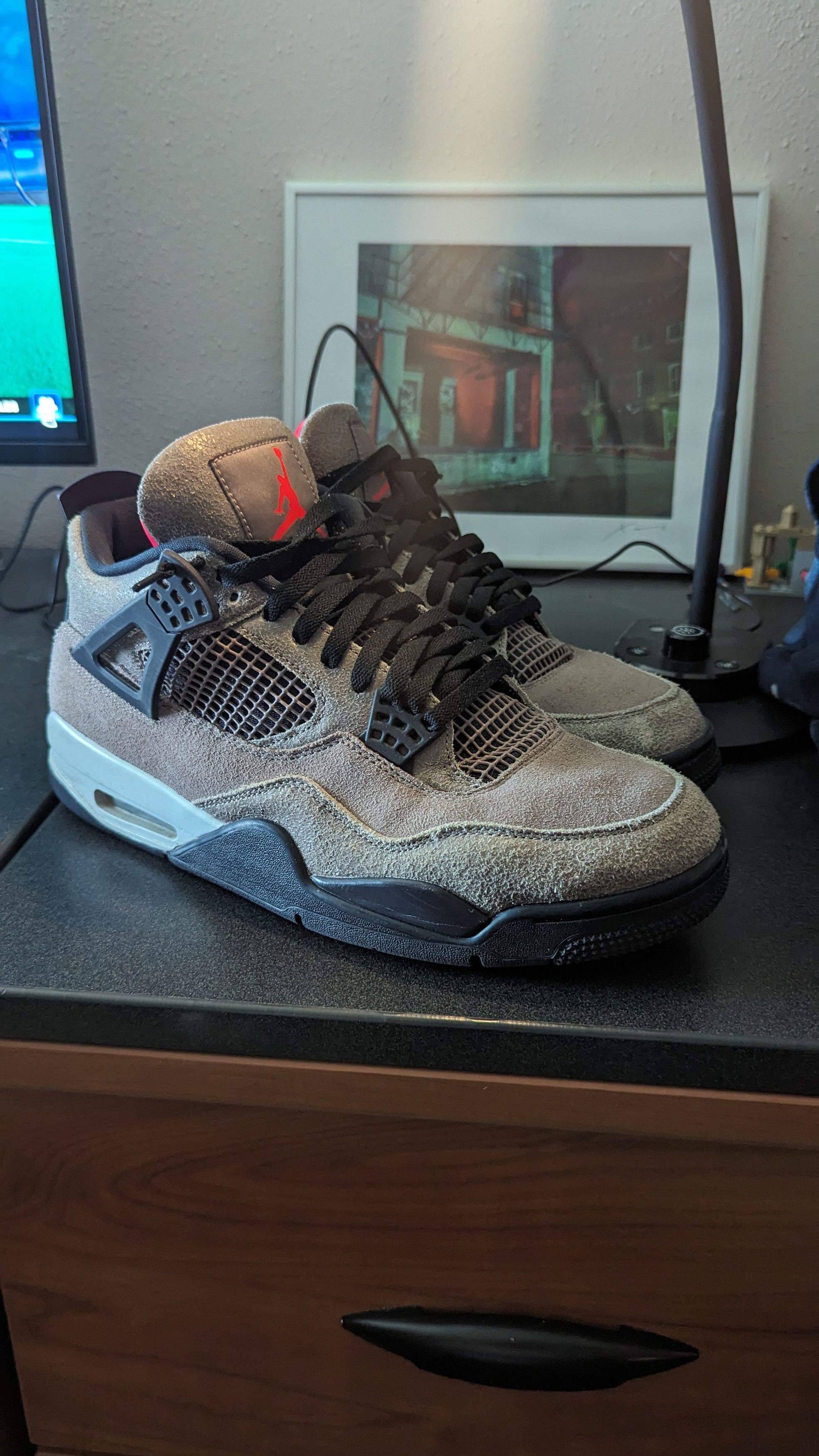 Jordan Brand Jordan 4 Taupe Haze Size US 11.5 / EU 44-45 - 1 Thumbnail
