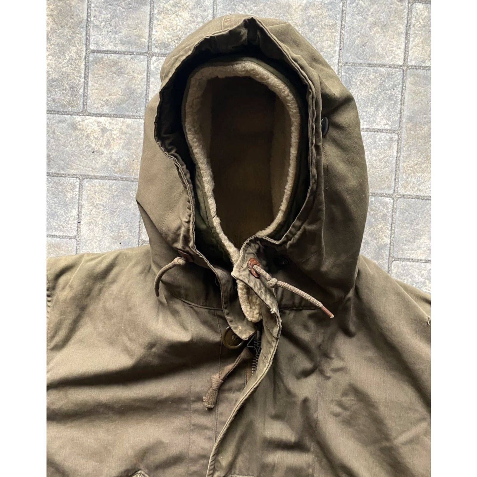 Vintage VINTAGE Parka Coat M47 Green Military Coat Parka With Pile Wool Liner Adult Large M47 Green Military Coat Parka With Pile Wool Liner Size US L / EU 52-54 / 3 - 4 Thumbnail