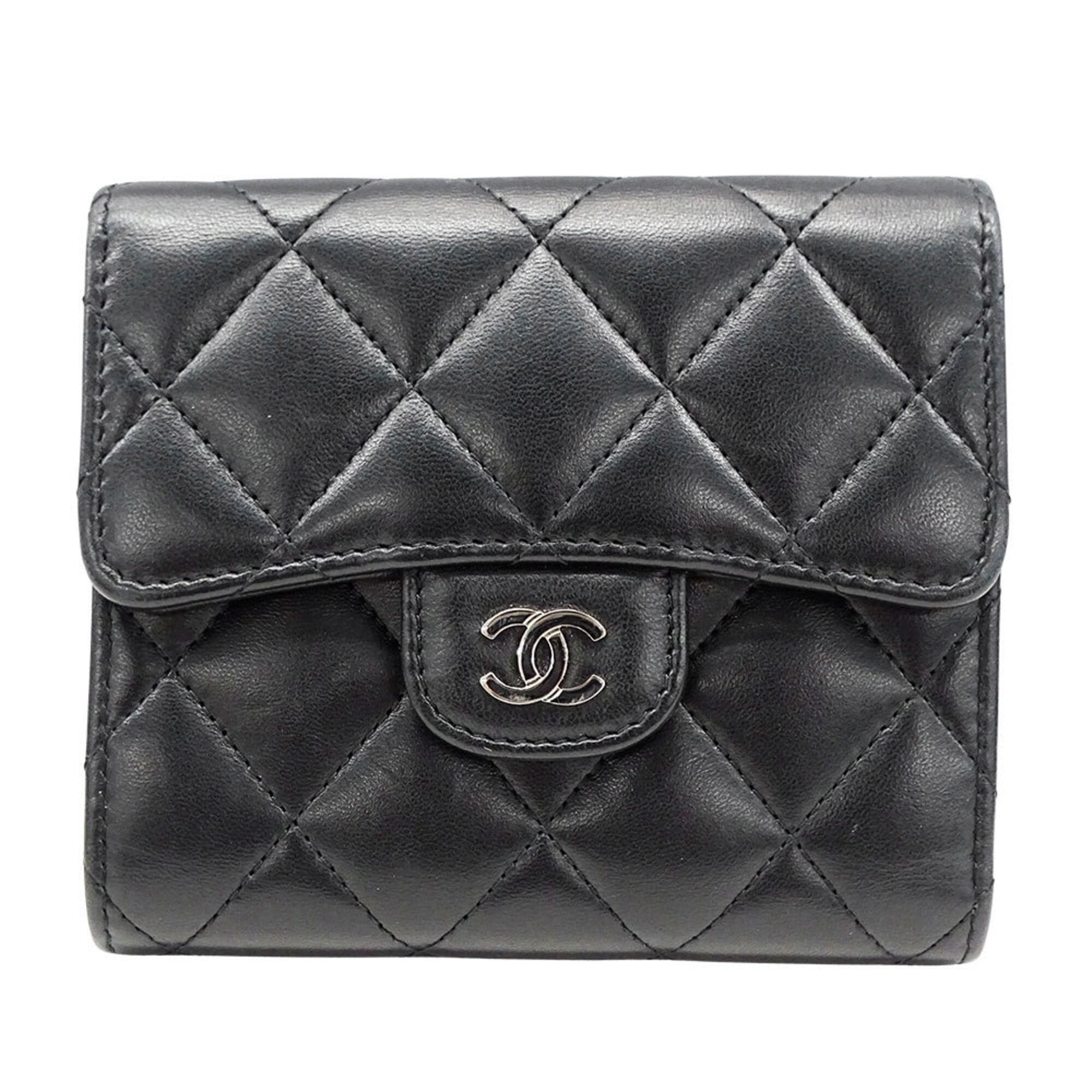 Chanel Chanel women's trifold wallet, Matelassé lambskin, black, silver hardware, quilted. Size ONE SIZE - 1 Thumbnail