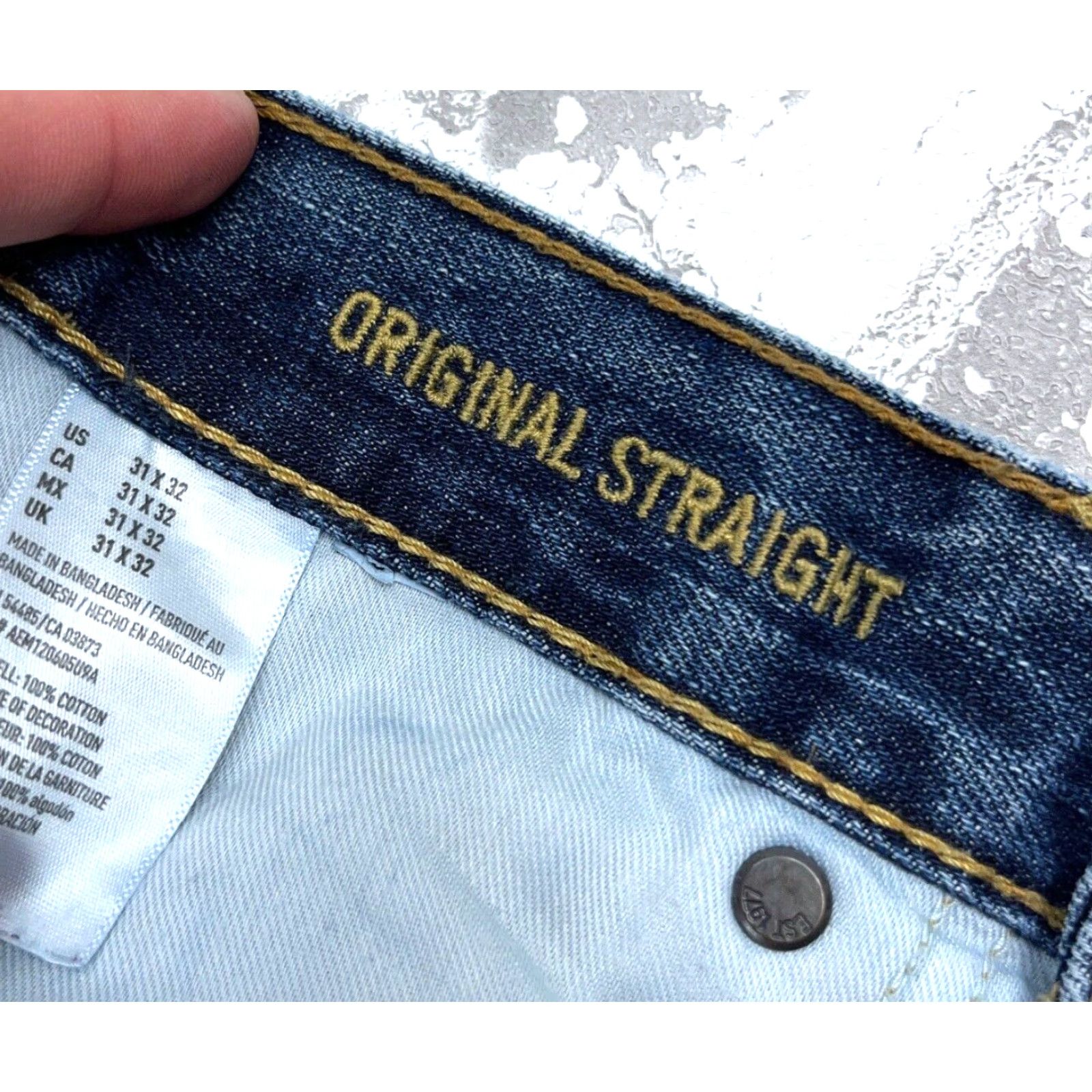 American Eagle Outfitters American Eagle Outfitters Jeans Men 31x32 Straight Leg Denim 5-Pocket Blue Medium Wash Relaxed Fit 31 in Inseam 32 in Vintage: No Mens Size US 31 - 4 Thumbnail