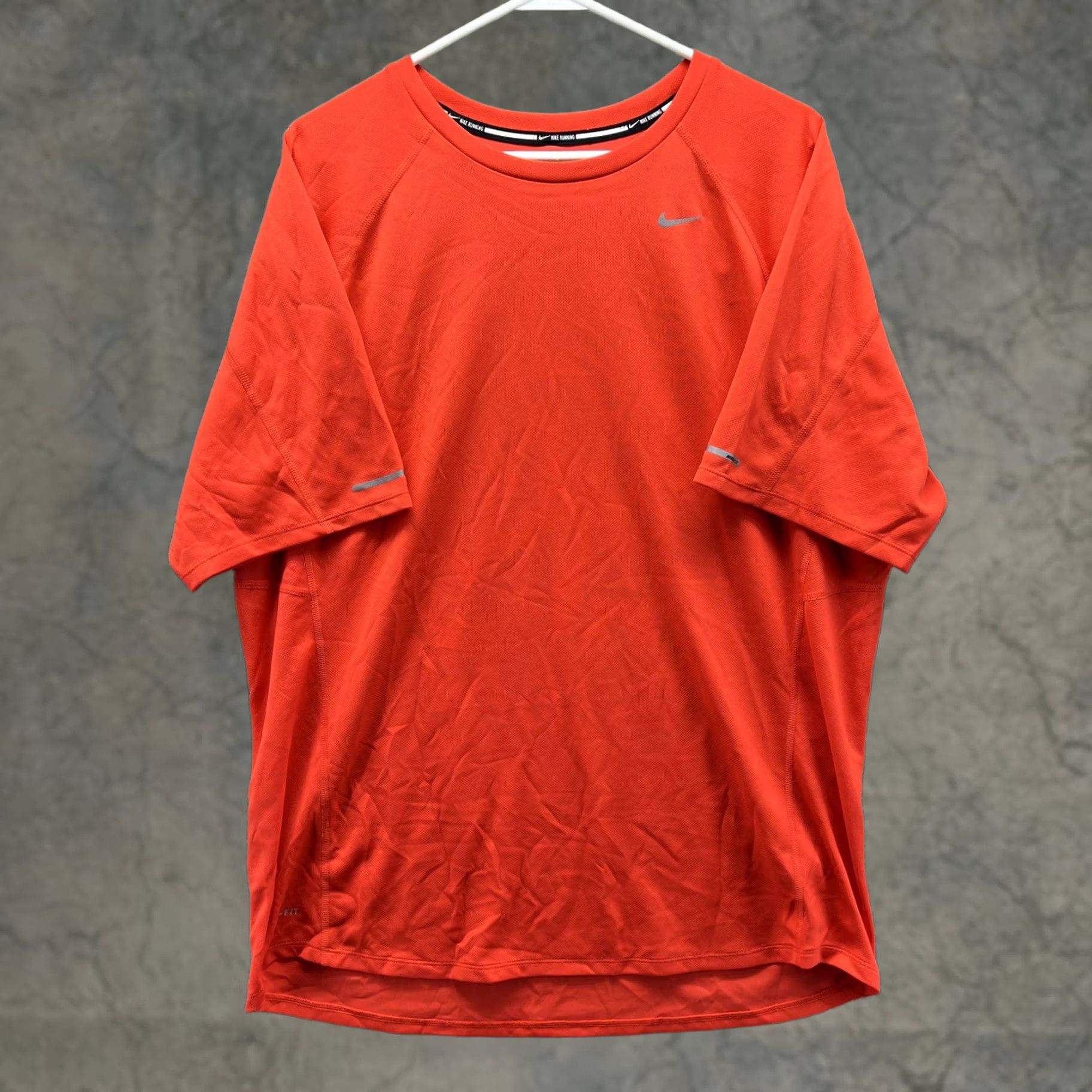Nike Nike Dri-FIT Shirt Mens XL Orange Short Sleeve Running Top Size US XL / EU 56 / 4 - 1 Thumbnail
