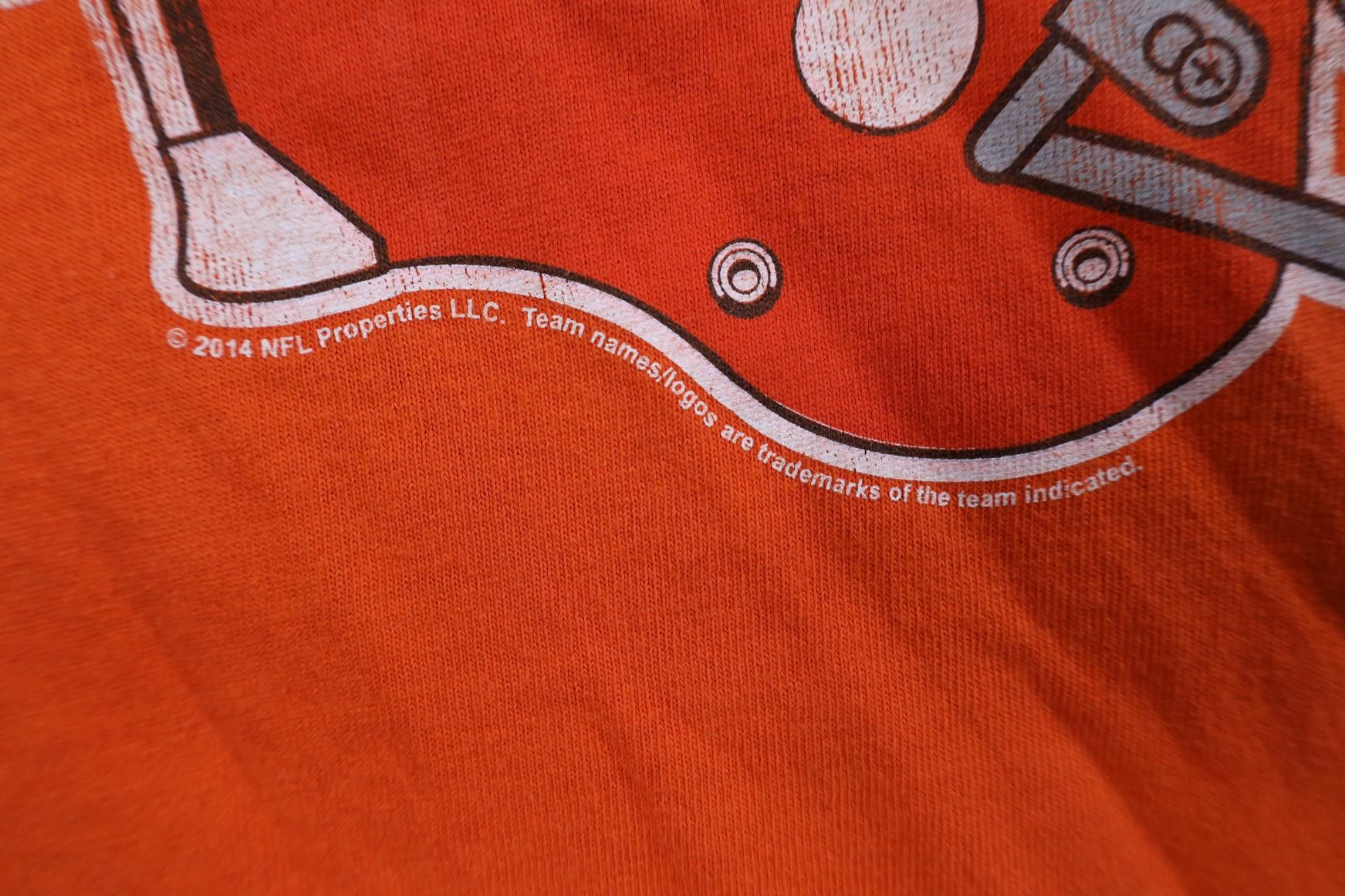 Vintage Retro Y2K NFL Cleveland Football T-Shirt Orange Cotton Size US XL / EU 56 / 4 - 5 Thumbnail