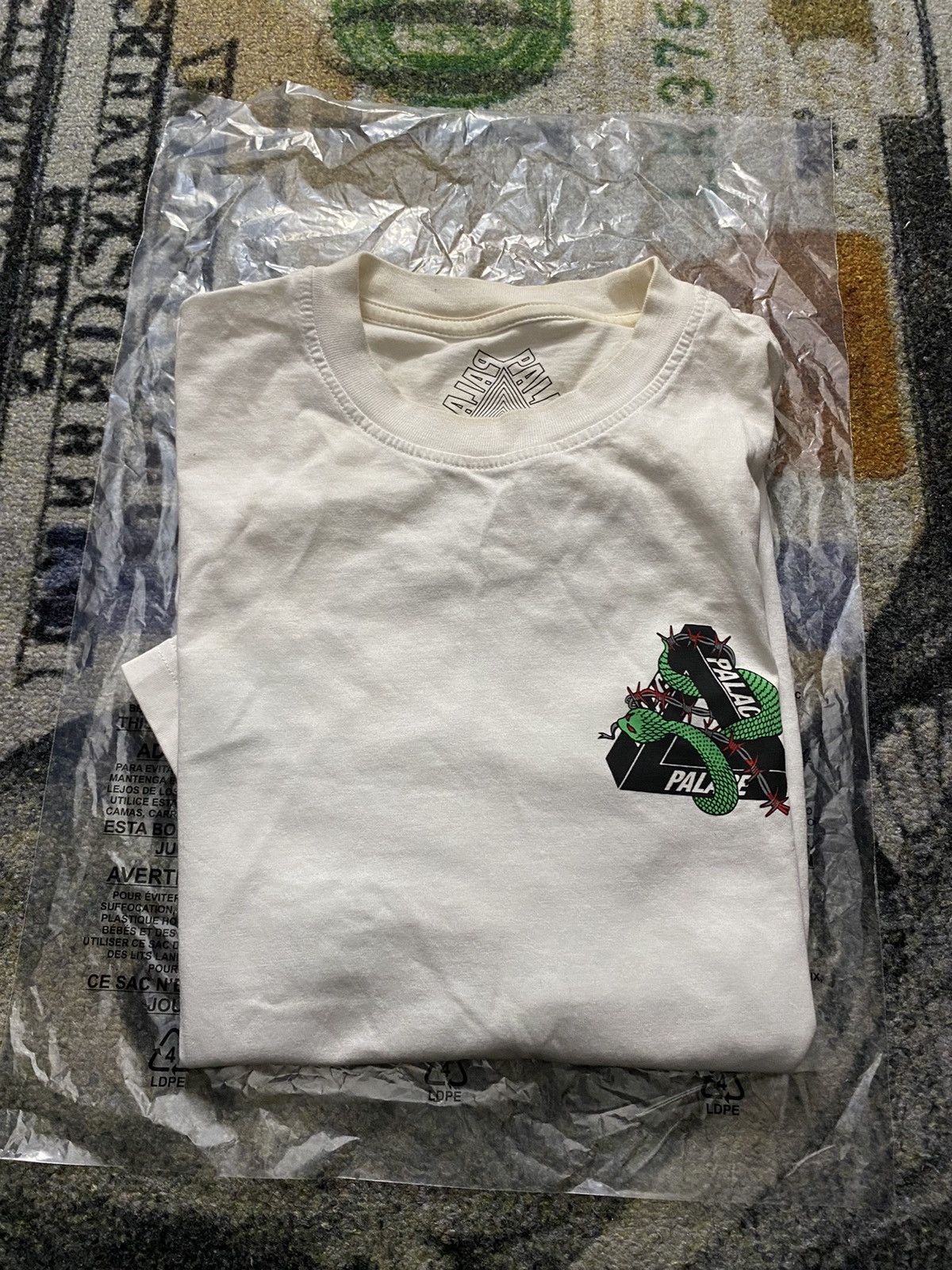 Palace Palace Hesh Mit Fresh Tri Ferg T-Shirt Size US M / EU 48-50 / 2 - 3 Thumbnail
