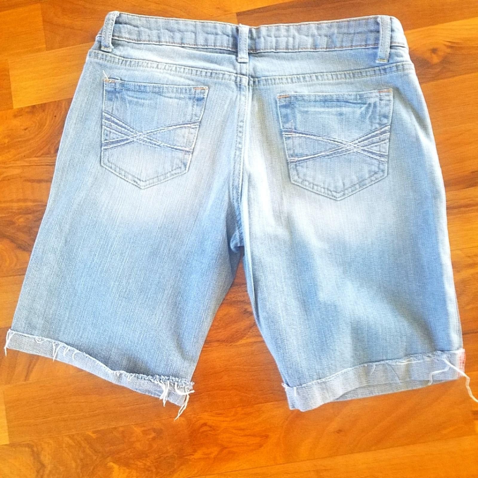Aeropostale Aeropostale Vintage Bermuda Shorts Size 7/8 Size 30" / US 8 / IT 44 - 1 Thumbnail