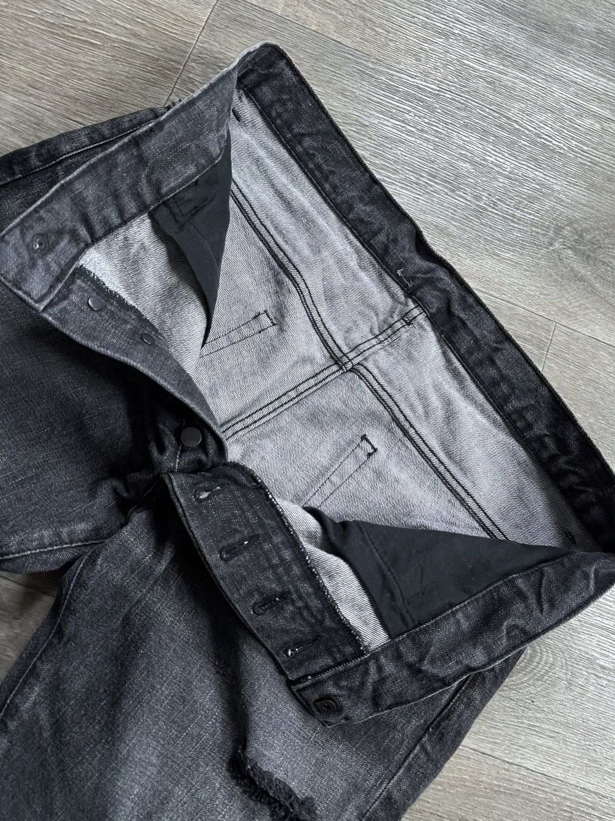 Balmain 🫧BALMAIN Paris Shorts Men’s Made in Japan Size US 32 / EU 48 - 14 Thumbnail