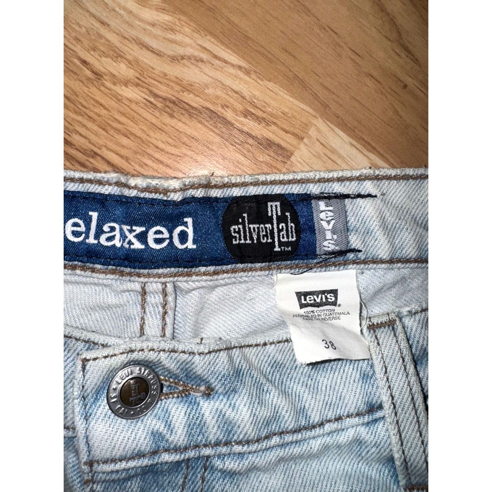 Levi's VINTAGE Levi's Silvertab Shorts Mens 38 Light Wash Blue Denim Relaxed Fit 90s Size US 38 / EU 54 - 2 Thumbnail