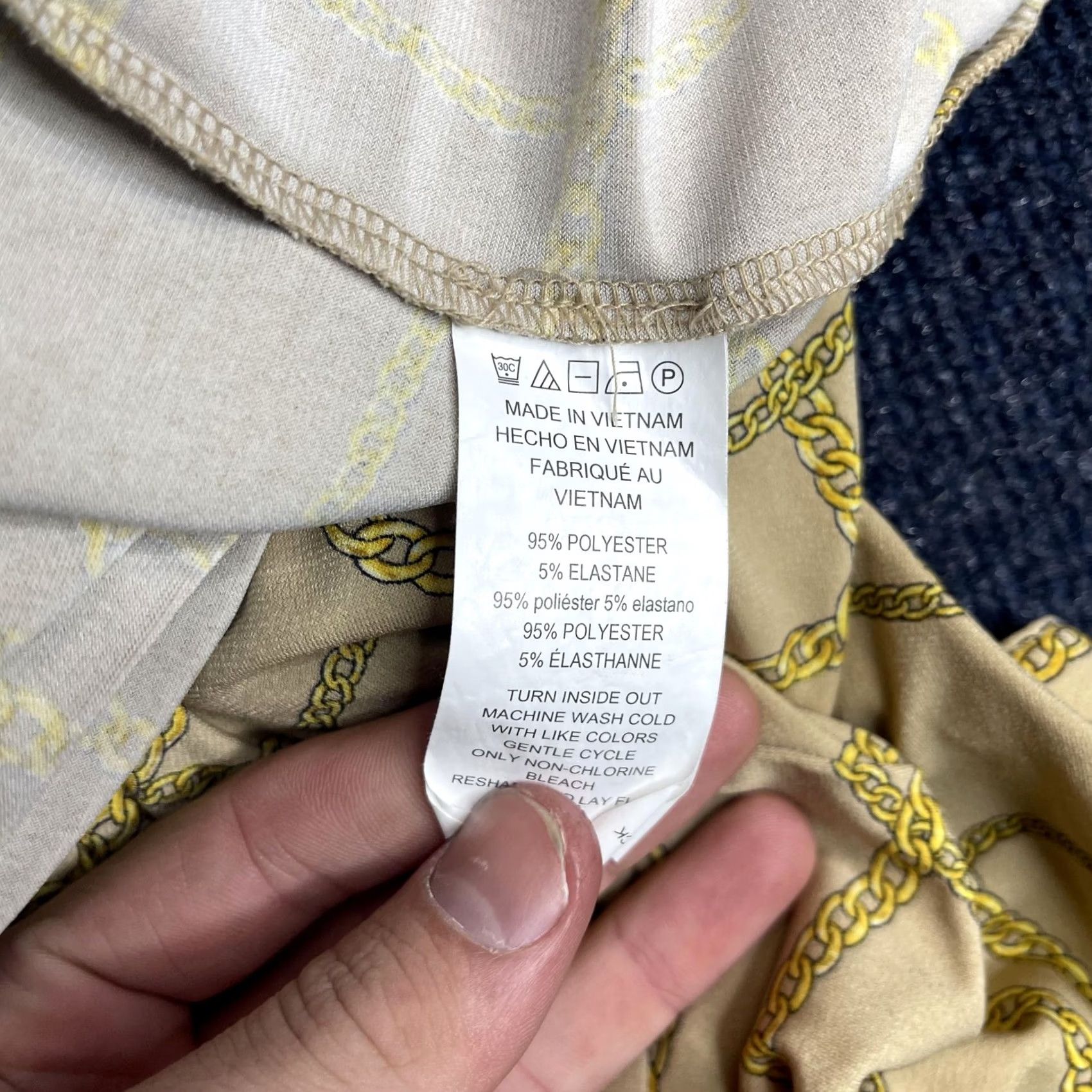 Michael Kors Michael Kors Shirt Womens 2X Tan Chain Print Zip Front Tunic Top Blouse Geometric Tunic Long Sleeve V-Neck Plus Size 2X Women's Size XXL / US 16-18 / IT 52-54 - 2 Thumbnail