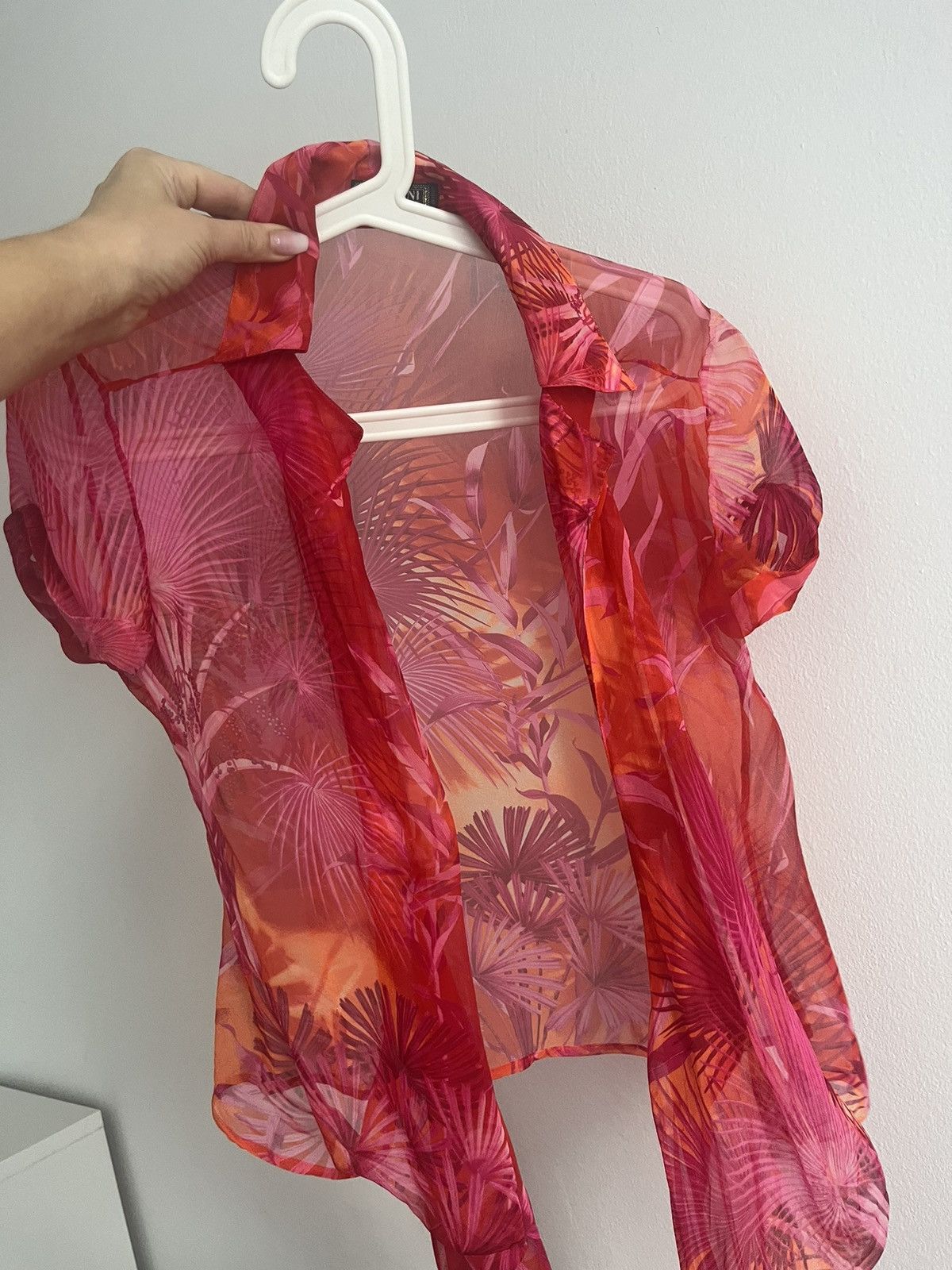 Versace Gianni Versace Couture Blouse SS 2000 Jungle Print Pink Size S / US 4 / IT 40 - 3 Thumbnail