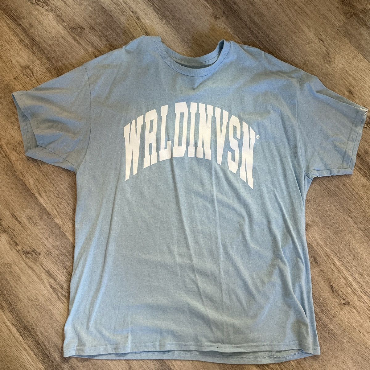 Vintage World Invision Light Blue Collegiate Graphic Tee Size US XL / EU 56 / 4 - 1 Preview