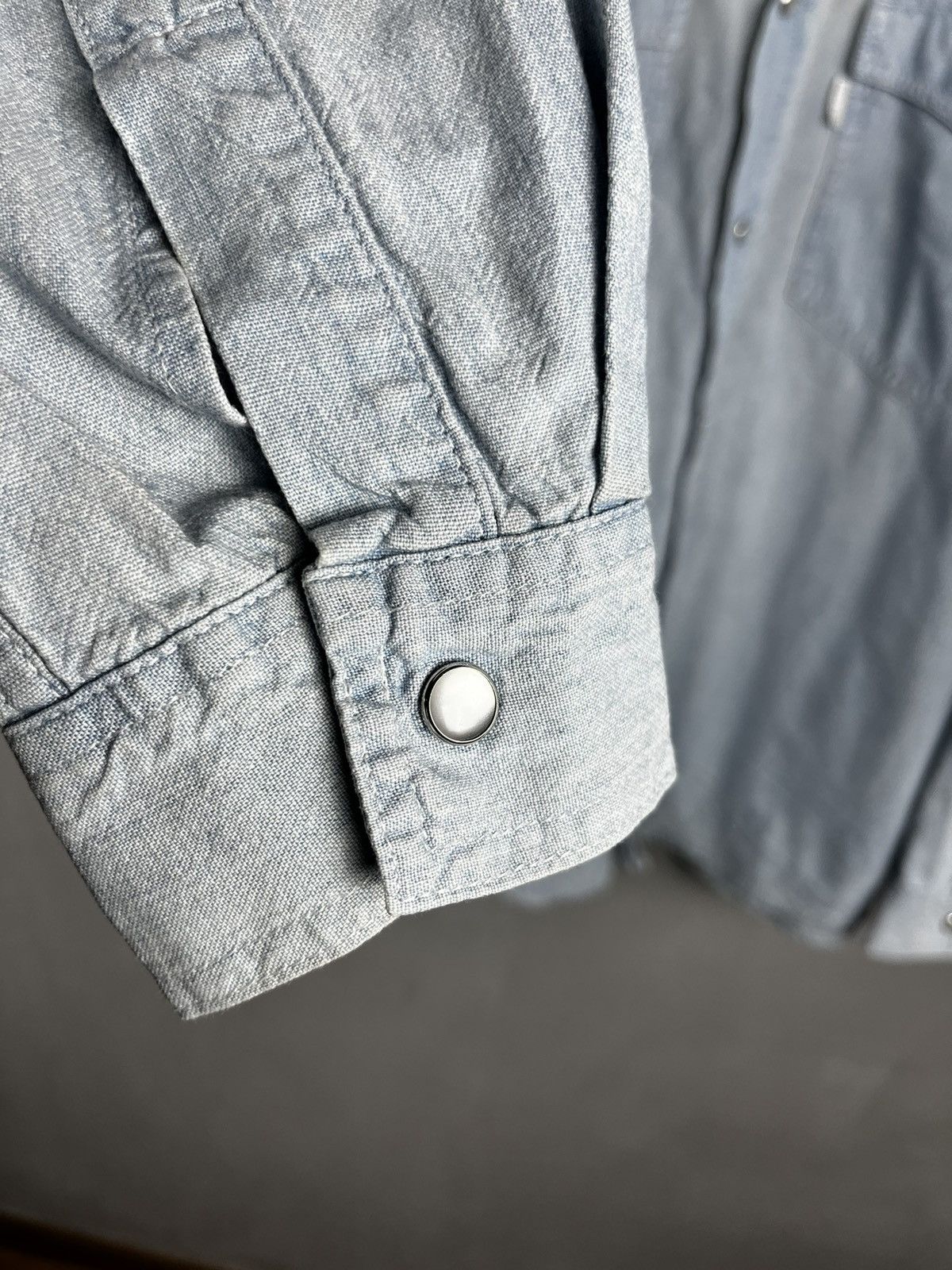 Levi's × Levi's Vintage Clothing × Vintage Levi’s denim shirt vintage 90s Size US M / EU 48-50 / 2 - 8 Thumbnail